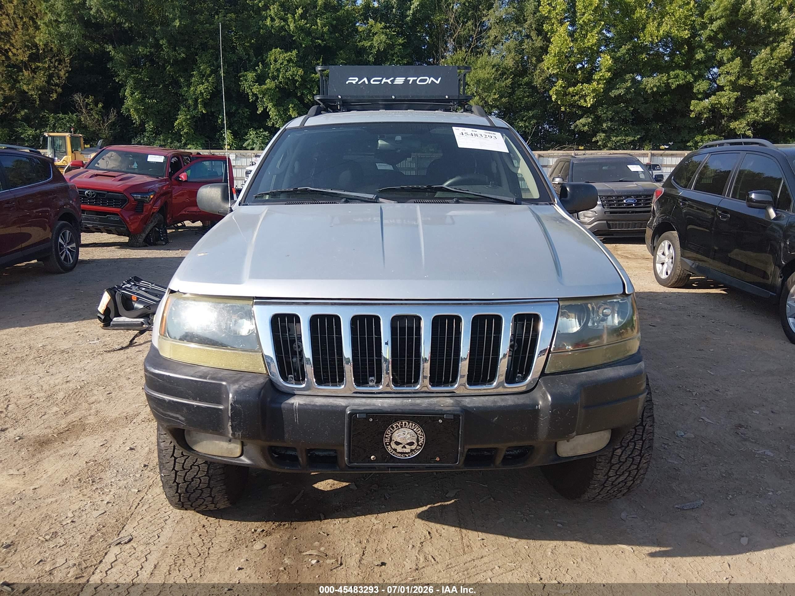 2004 Jeep Grand Cherokee Laredo Silver vin: 1J4GW48S04C123659