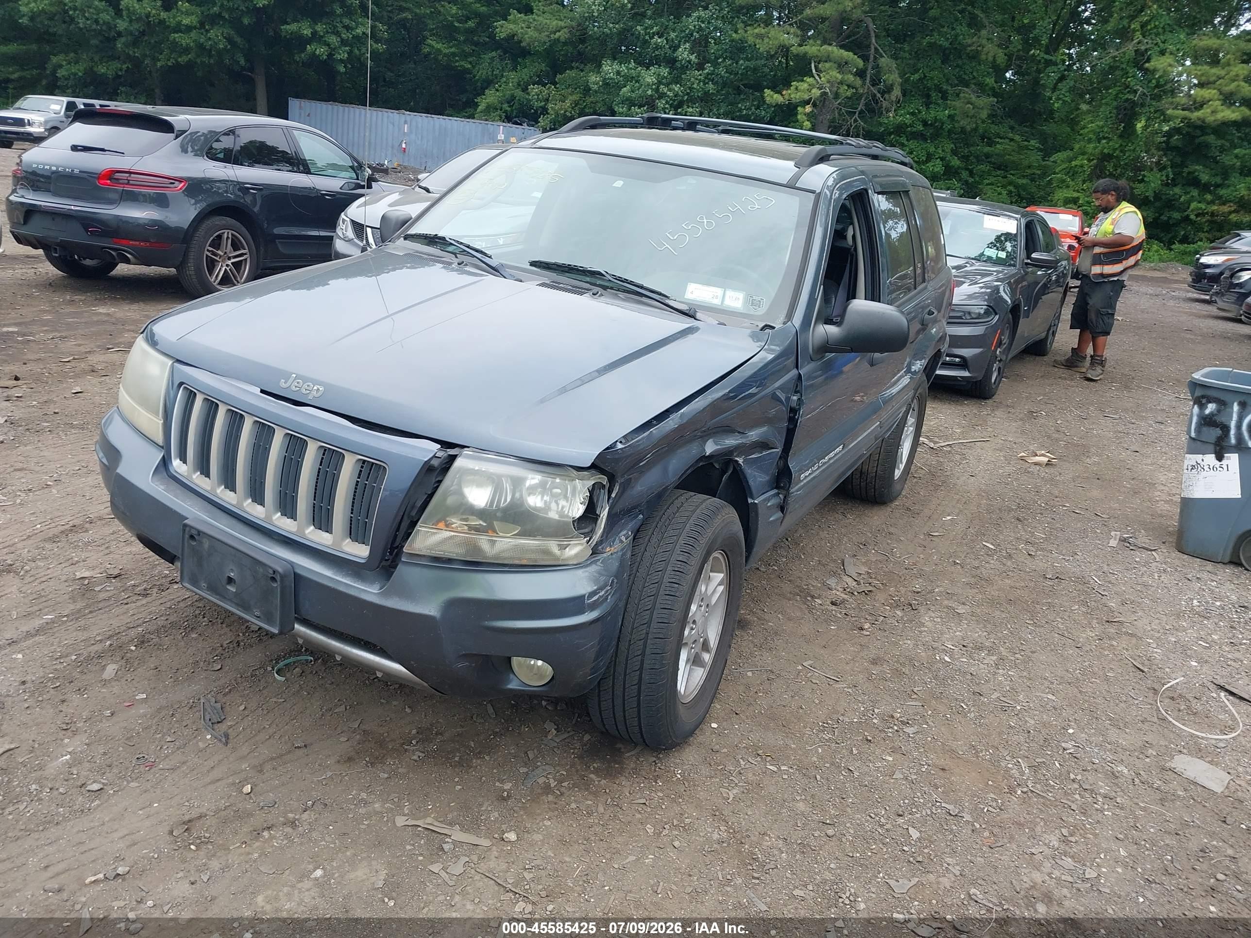 2004 Jeep Grand Cherokee Laredo Серый vin: 1J4GW48S04C218271