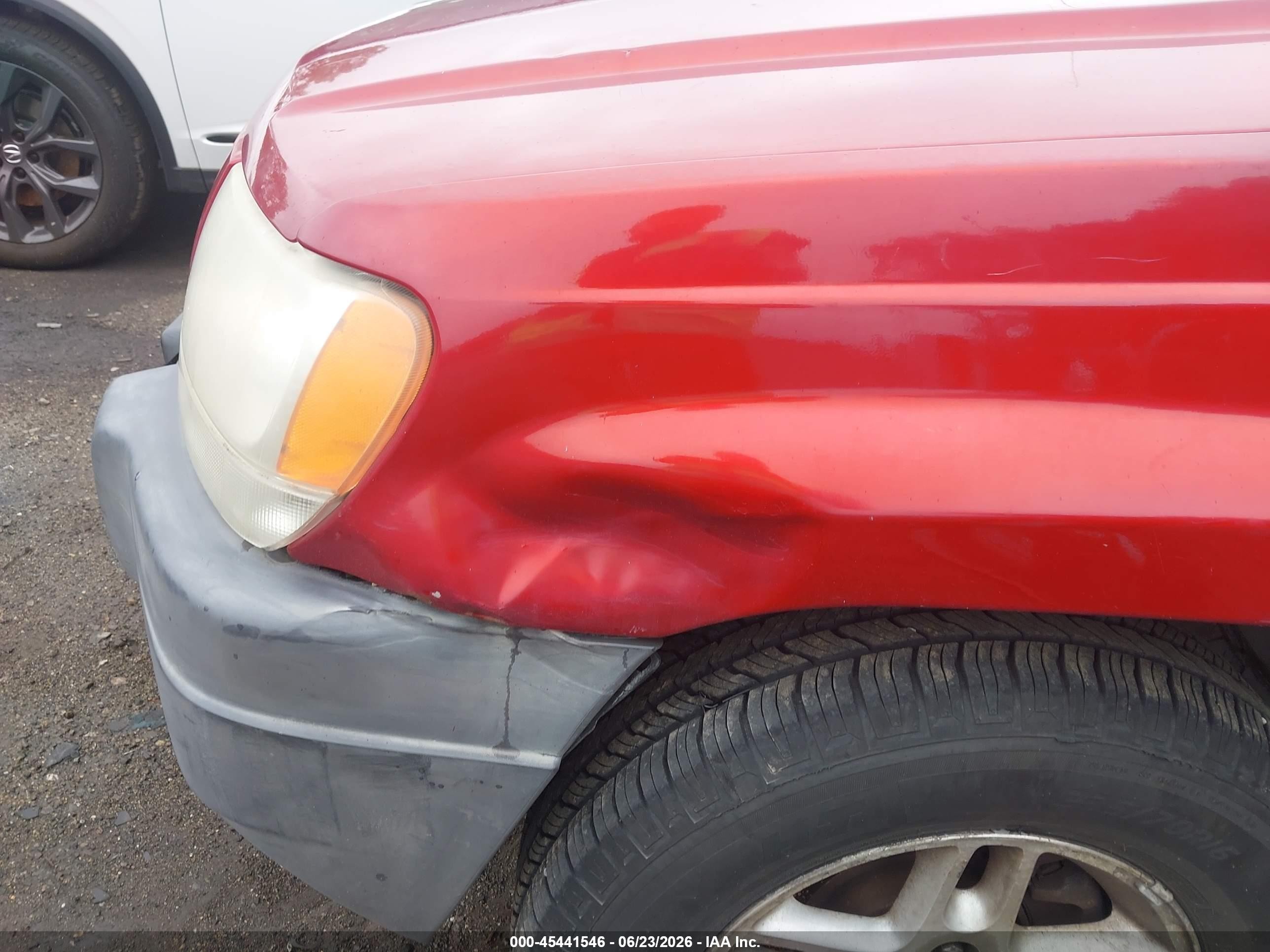 2004 Jeep Grand Cherokee Laredo Red vin: 1J4GW48S04C239055