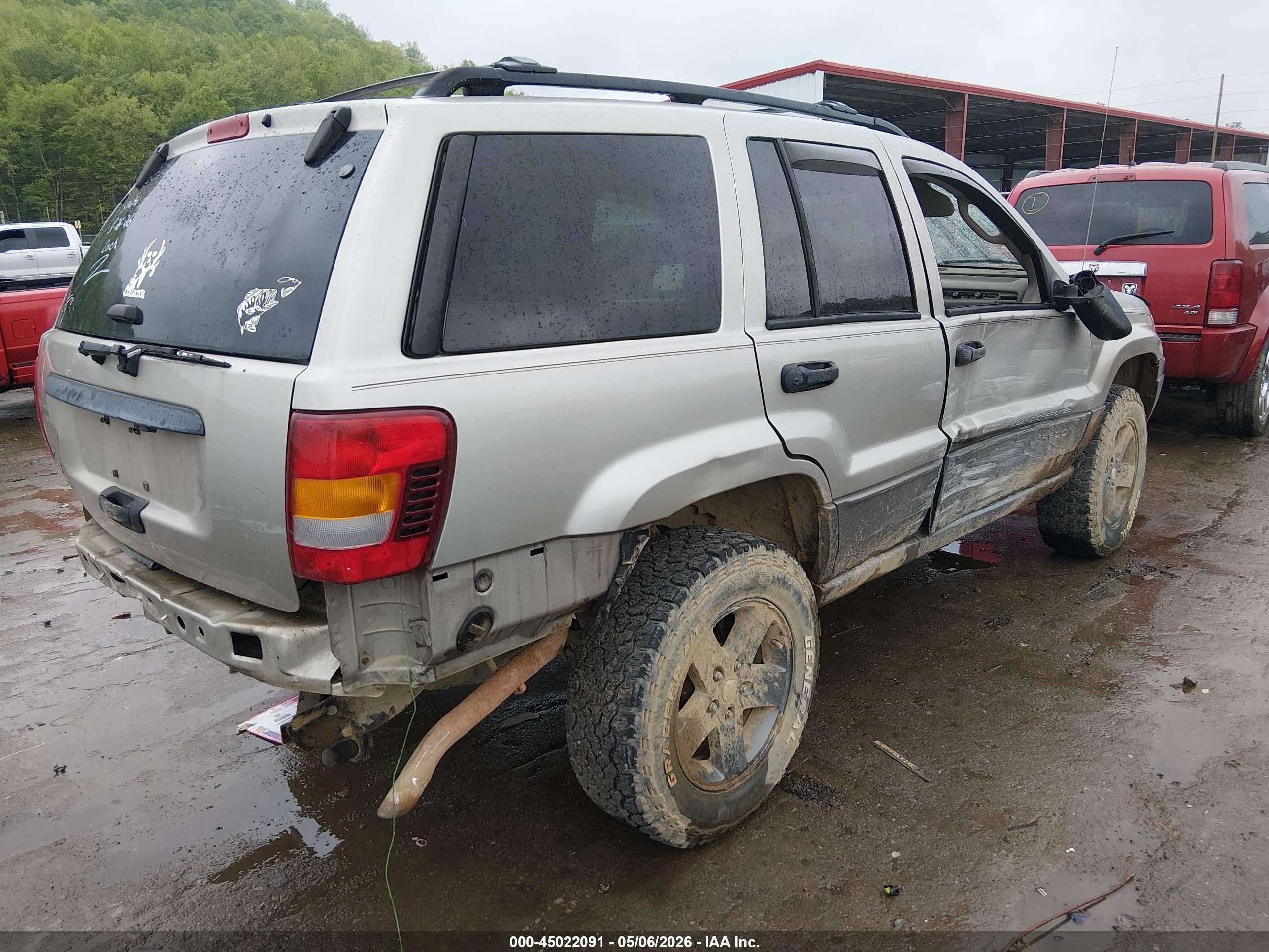 2004 Jeep Grand Cherokee Laredo Silver vin: 1J4GW48S04C267454
