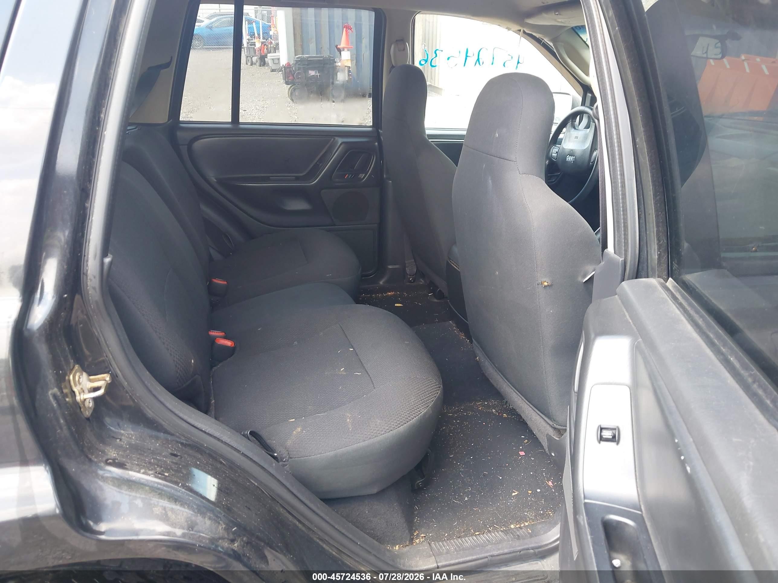 2004 Jeep Grand Cherokee Laredo Black vin: 1J4GW48S04C301862