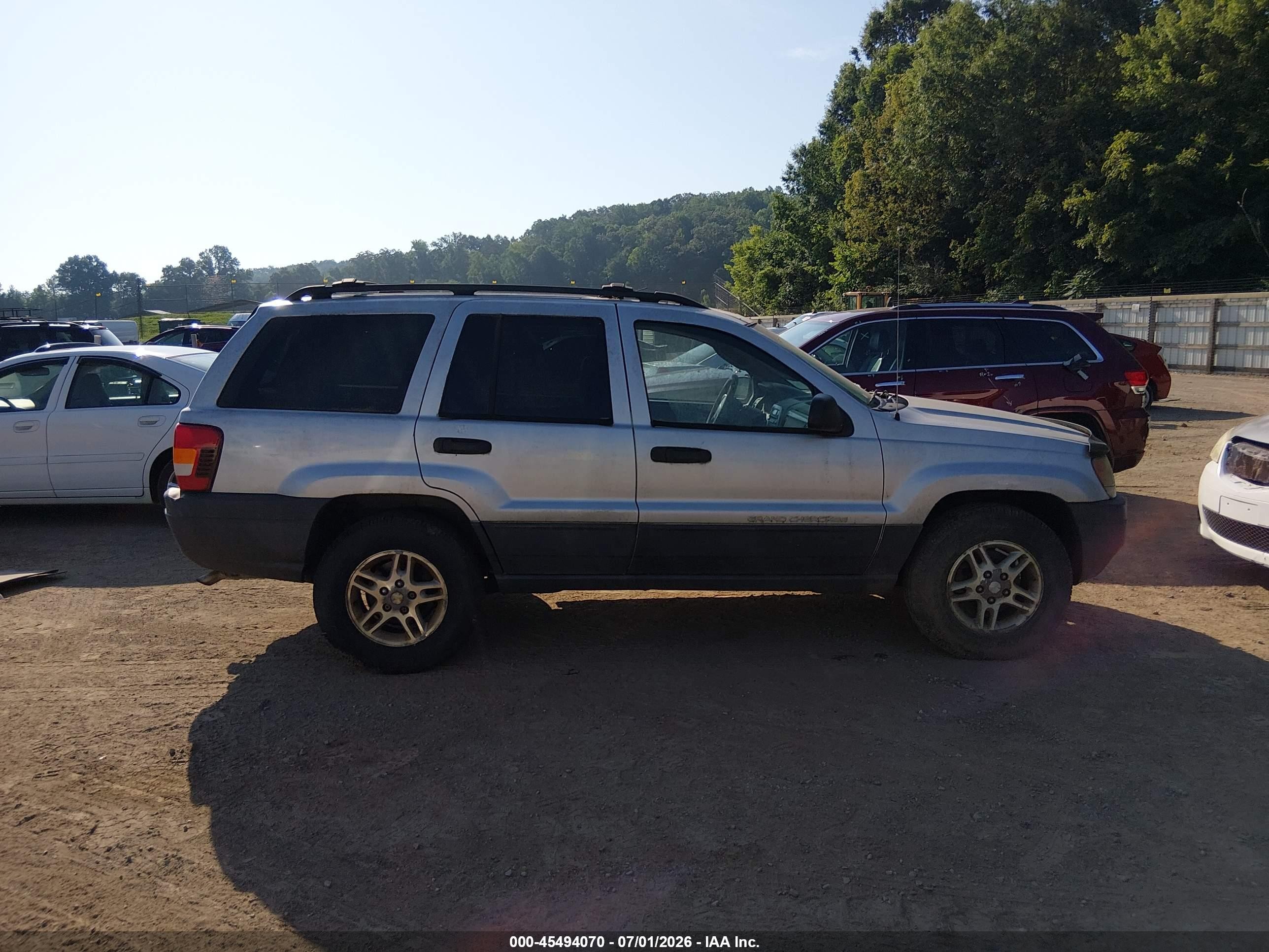2004 Jeep Grand Cherokee Laredo Silver vin: 1J4GW48S04C414369