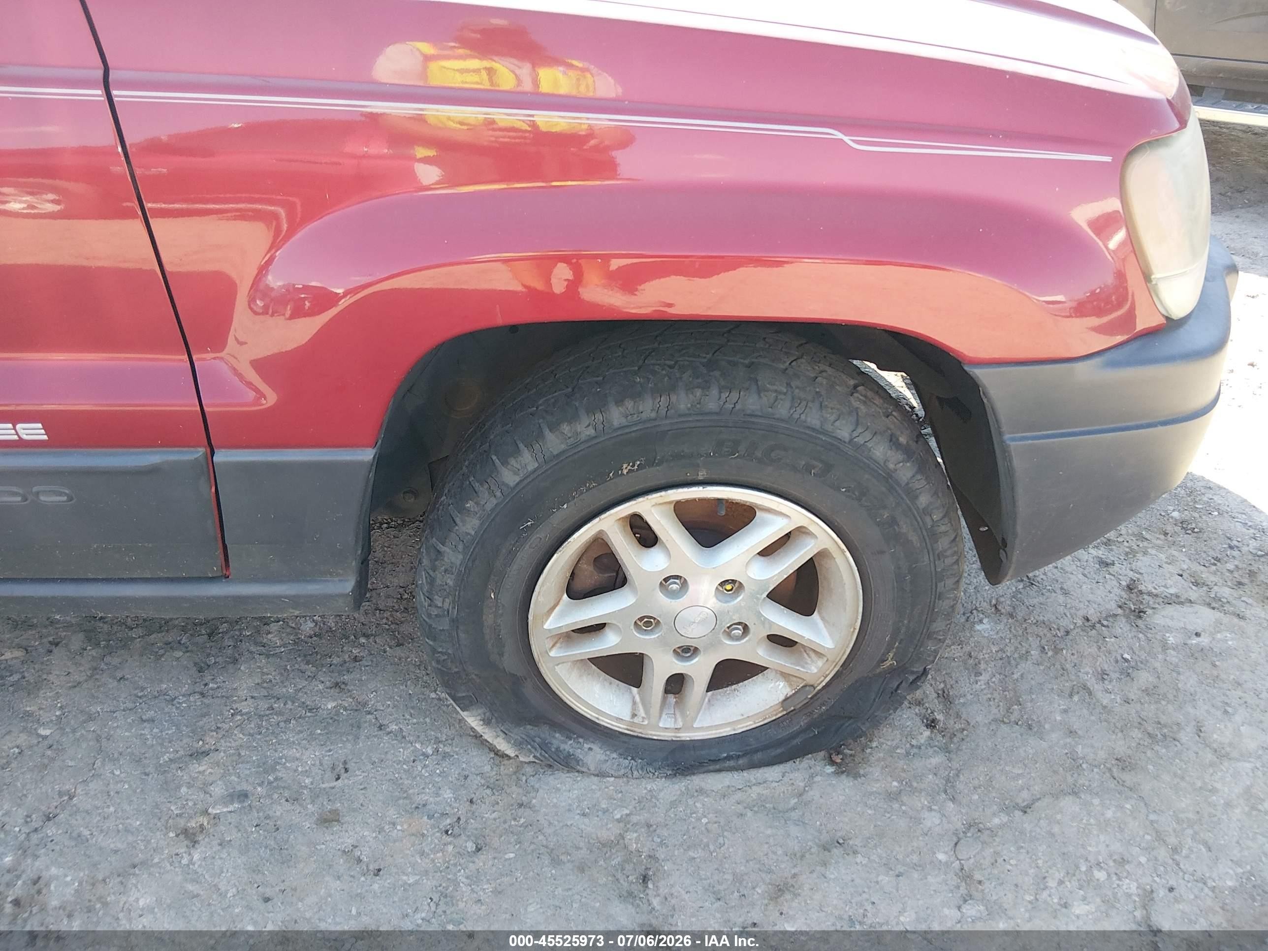 2004 Jeep Grand Cherokee Laredo Red vin: 1J4GW48S04C425341