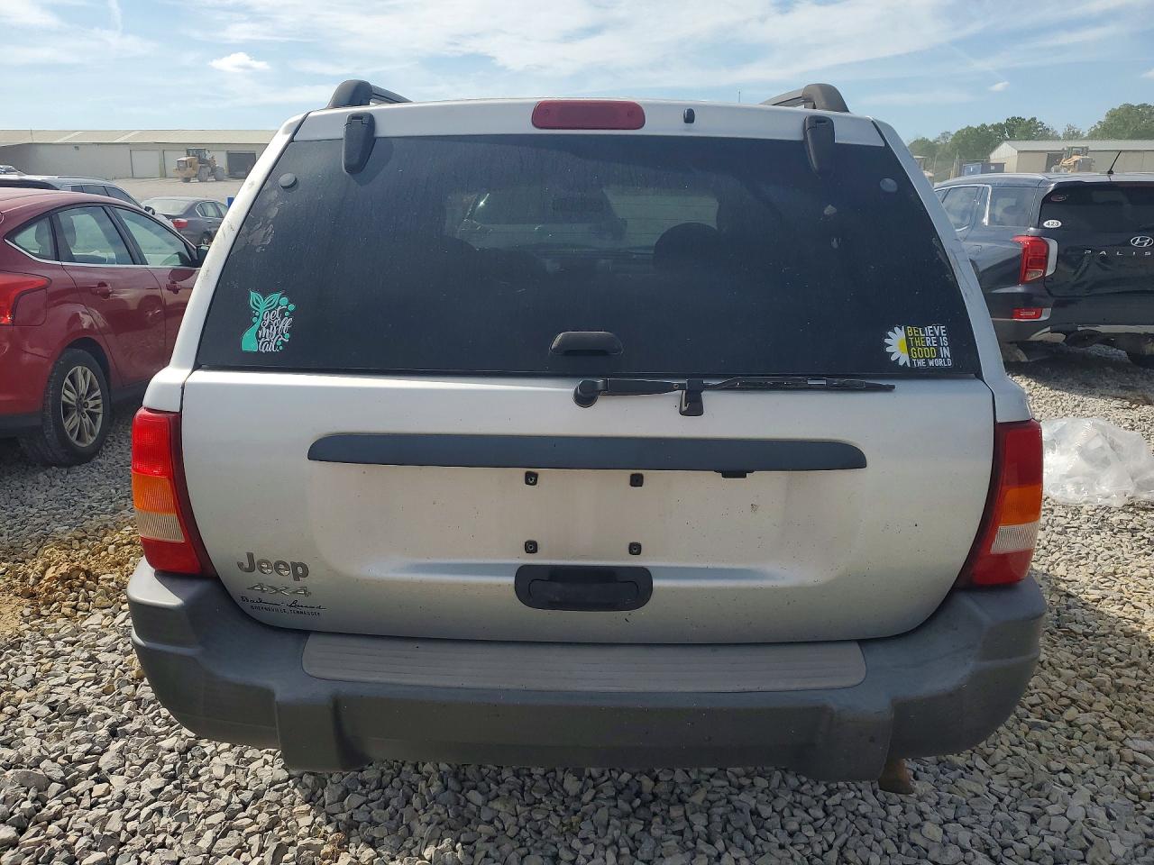 2002 Jeep Grand Cherokee Laredo Silver vin: 1J4GW48S22C271860