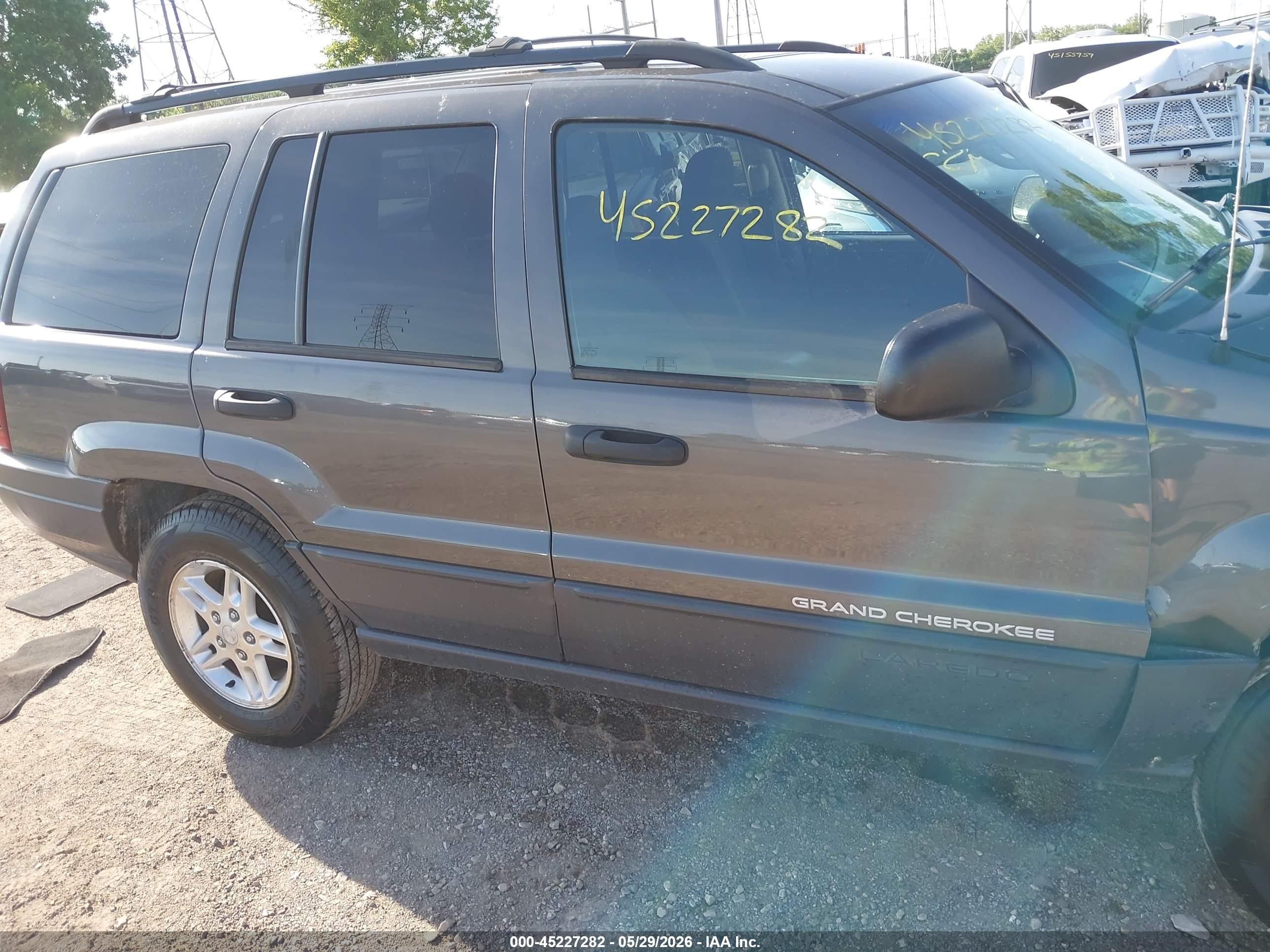 2003 Jeep Grand Cherokee Laredo Gray vin: 1J4GW48S23C567561
