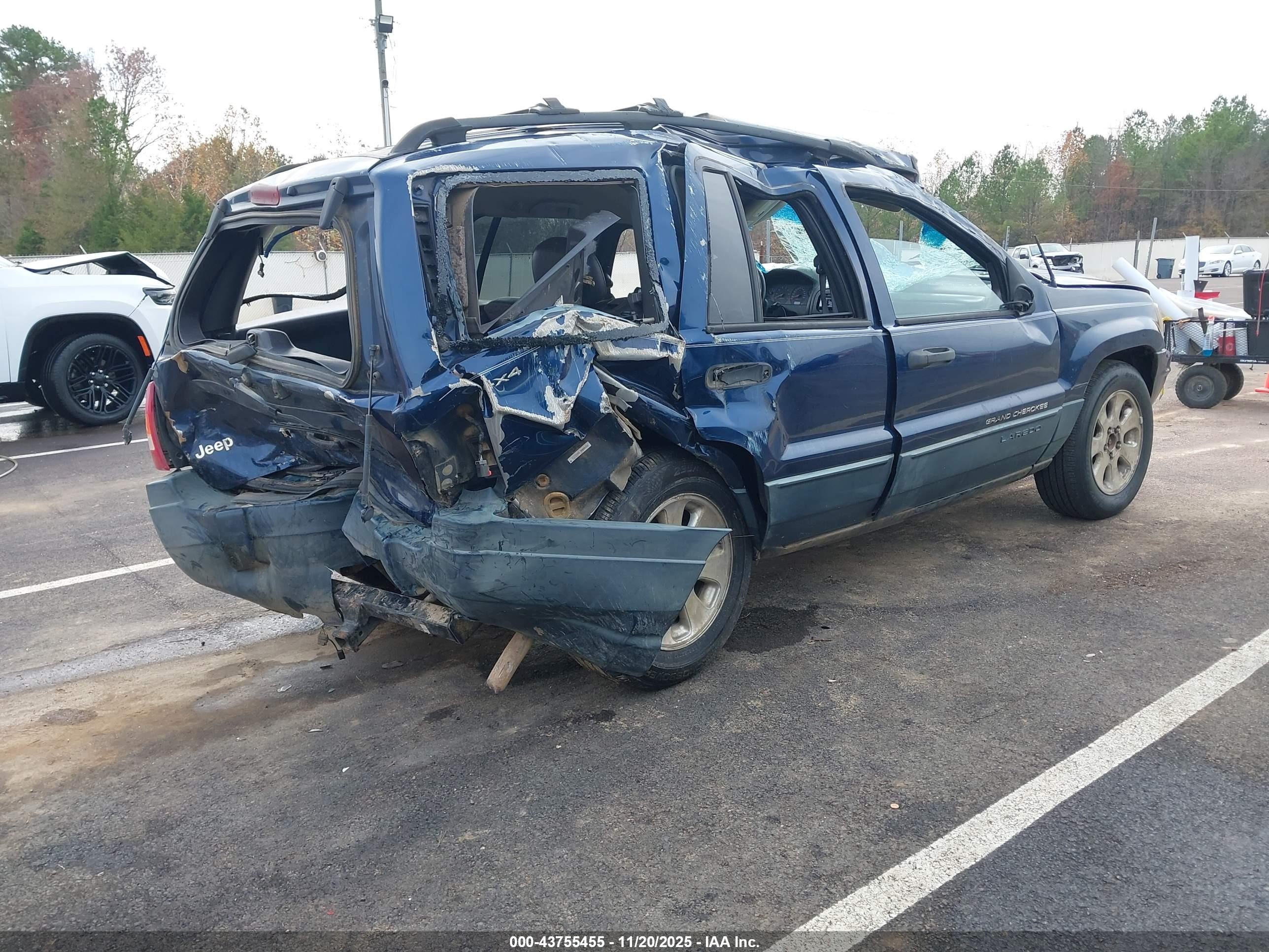2001 Jeep Grand Cherokee Laredo Blue vin: 1J4GW48S31C612617