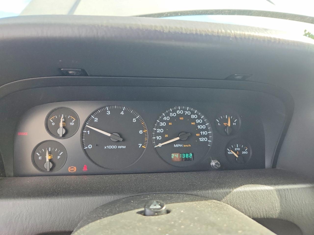 2003 Jeep Grand Cherokee Laredo Gray vin: 1J4GW48S33C525013