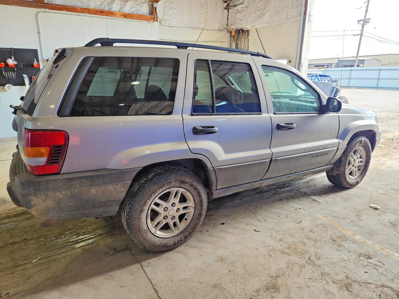 2004 Jeep Grand Cherokee Laredo Серебряный vin: 1J4GW48S34C238675