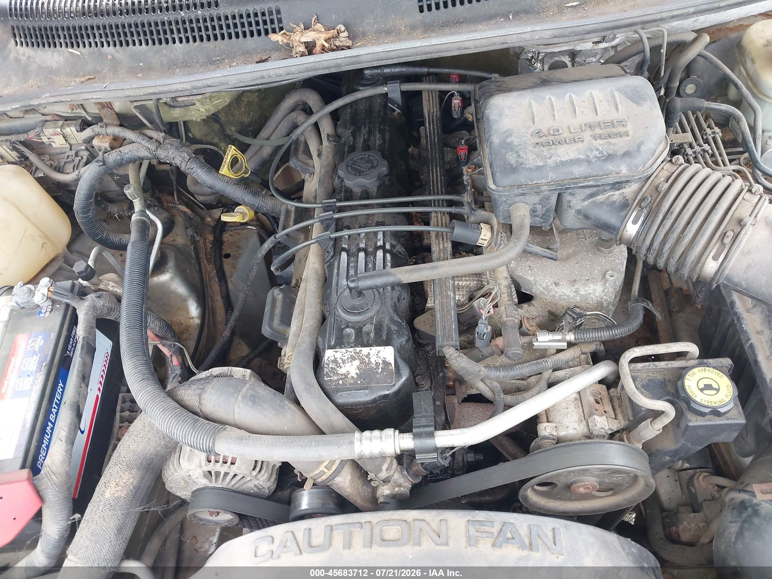 2004 Jeep Grand Cherokee Laredo Silver vin: 1J4GW48S34C337920