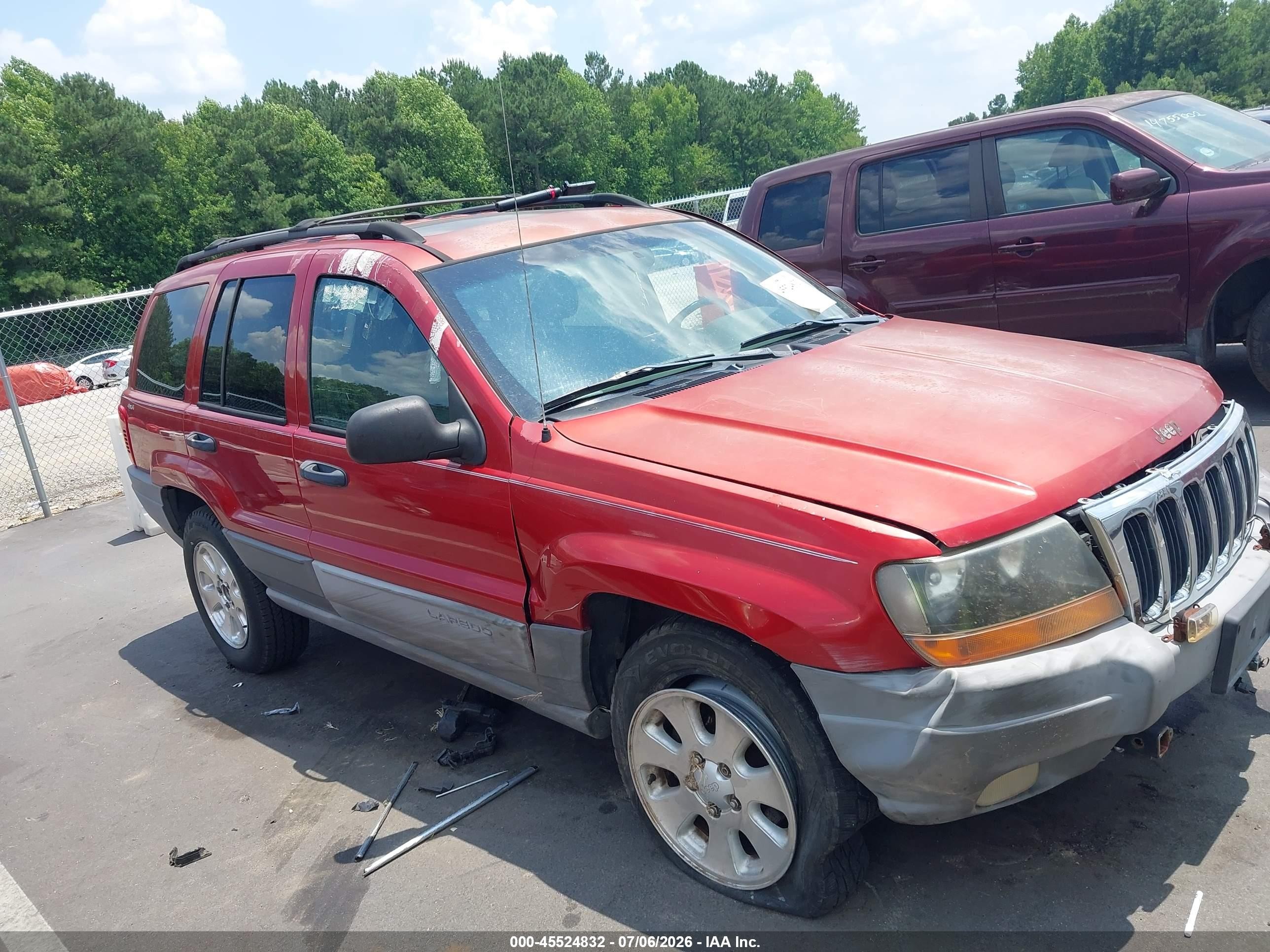 2001 Jeep Grand Cherokee Laredo Темно-бордовый vin: 1J4GW48S41C700706