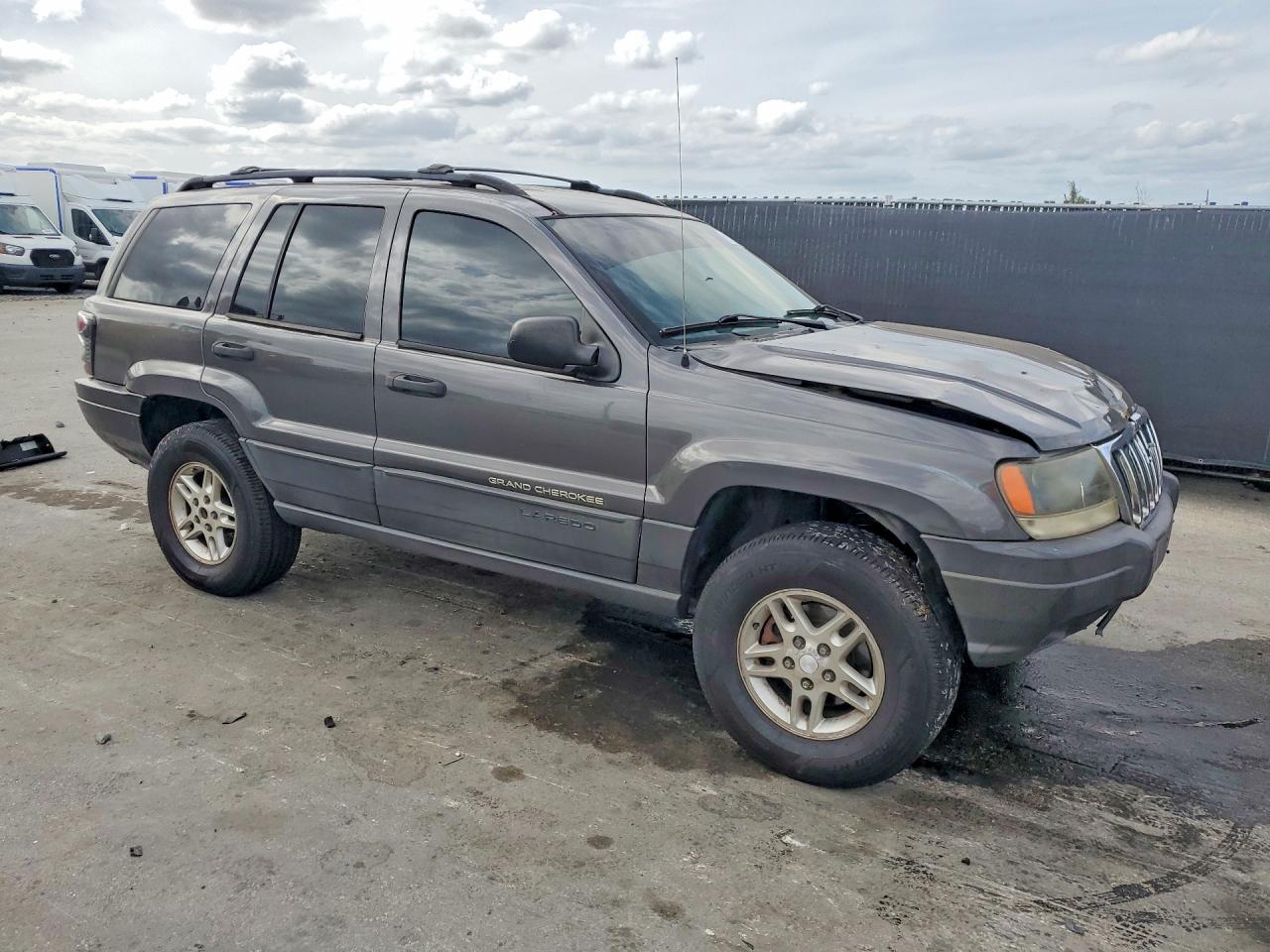 2003 Jeep Grand Cherokee Laredo Gray vin: 1J4GW48S43C529684