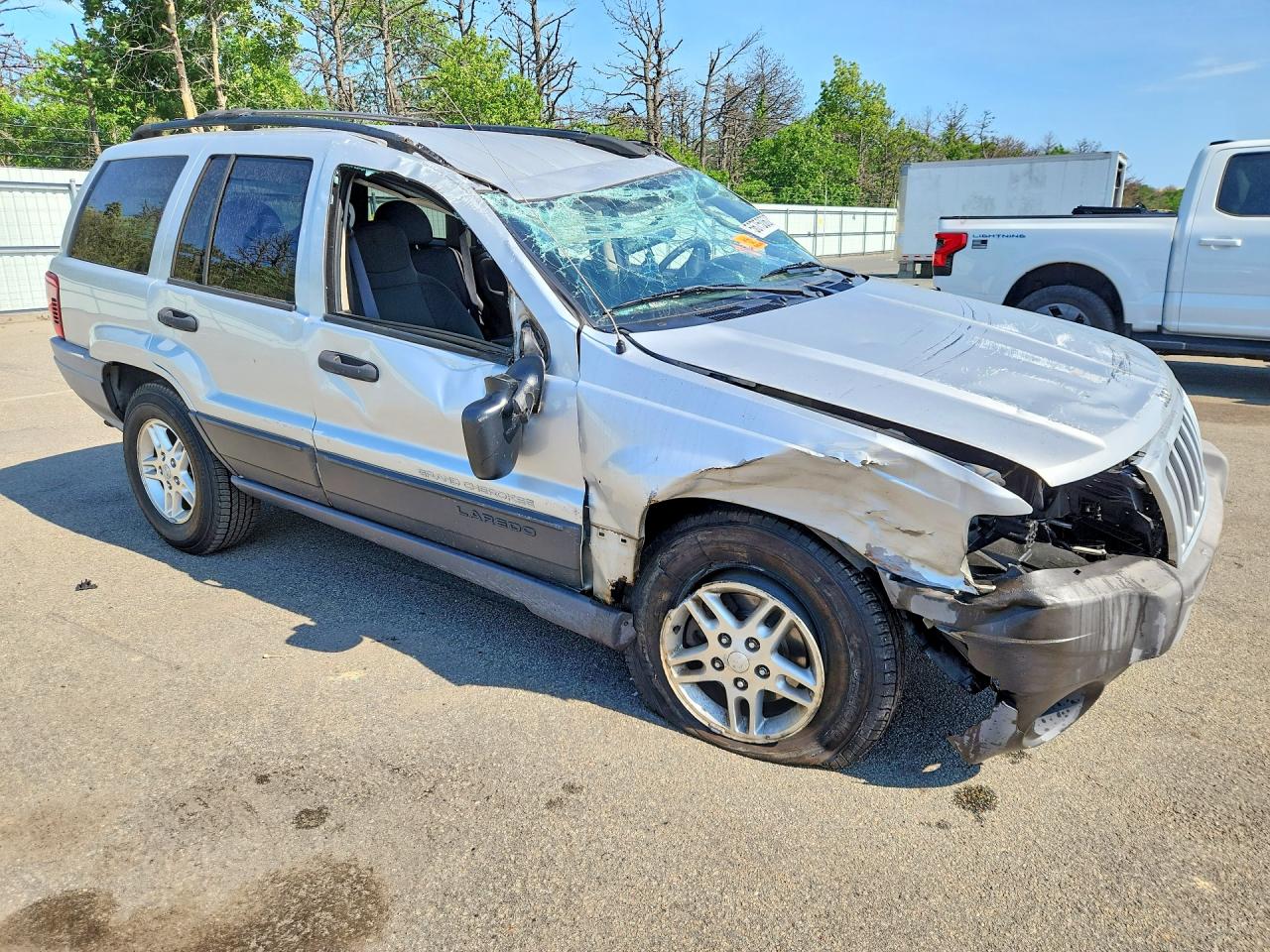 2004 Jeep Grand Cherokee Laredo Серебряный vin: 1J4GW48S44C208567