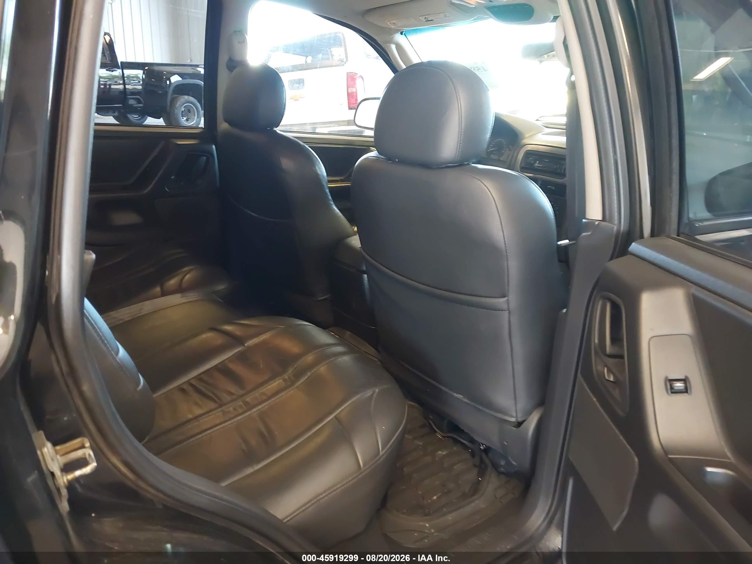 2004 Jeep Grand Cherokee Laredo Black vin: 1J4GW48S44C225630