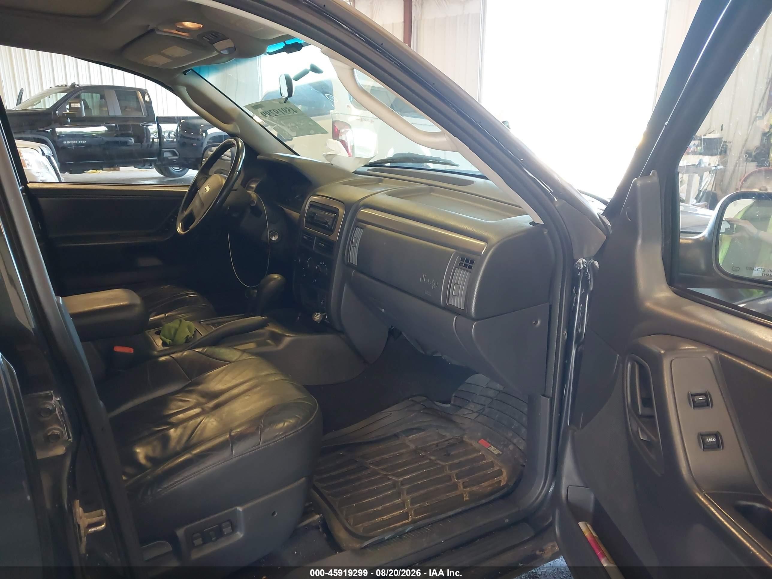 2004 Jeep Grand Cherokee Laredo Black vin: 1J4GW48S44C225630