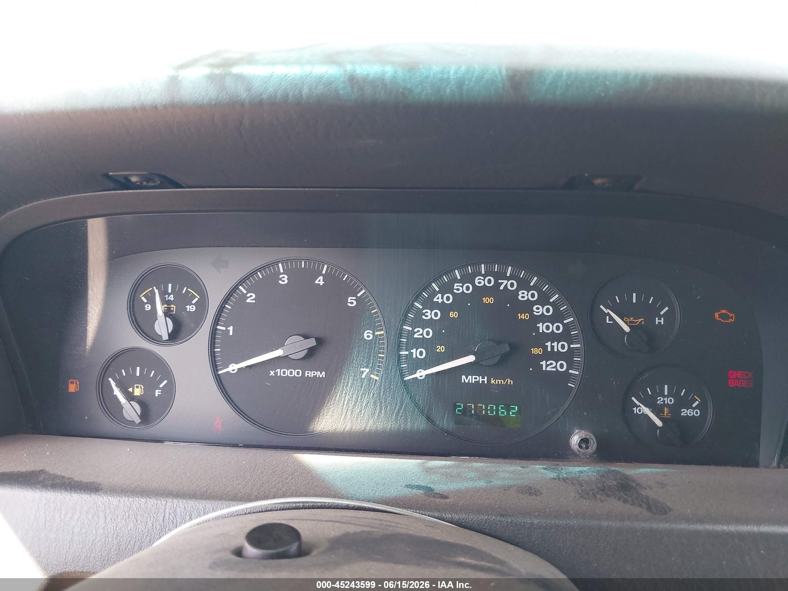 2004 Jeep Grand Cherokee Laredo Gray vin: 1J4GW48S44C233906