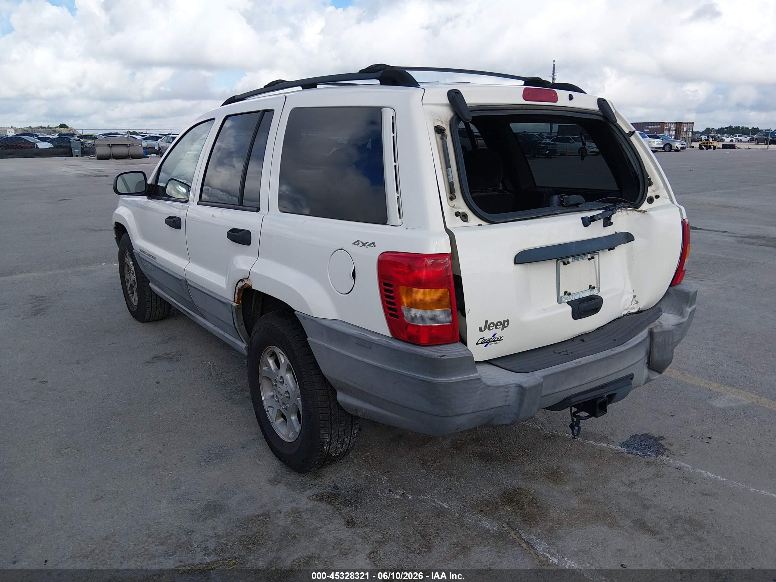 2000 Jeep Grand Cherokee Laredo White vin: 1J4GW48S4YC189539