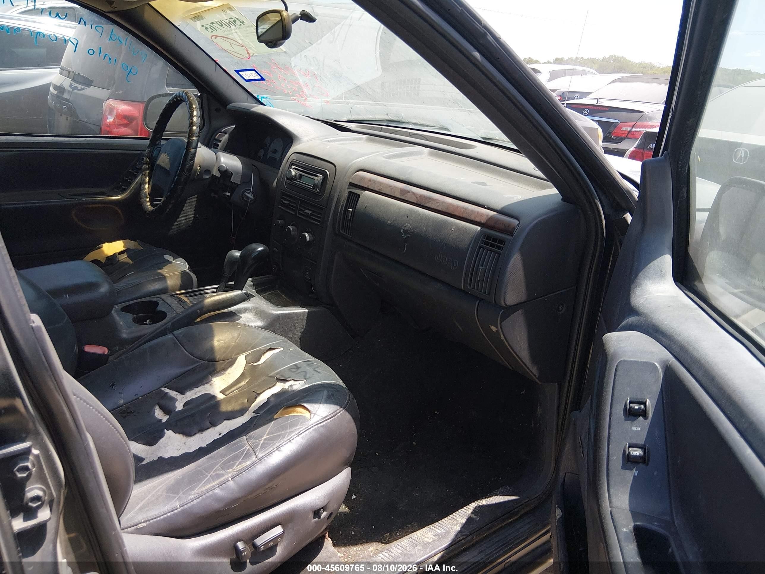 2000 Jeep Grand Cherokee Laredo Black vin: 1J4GW48S4YC324423
