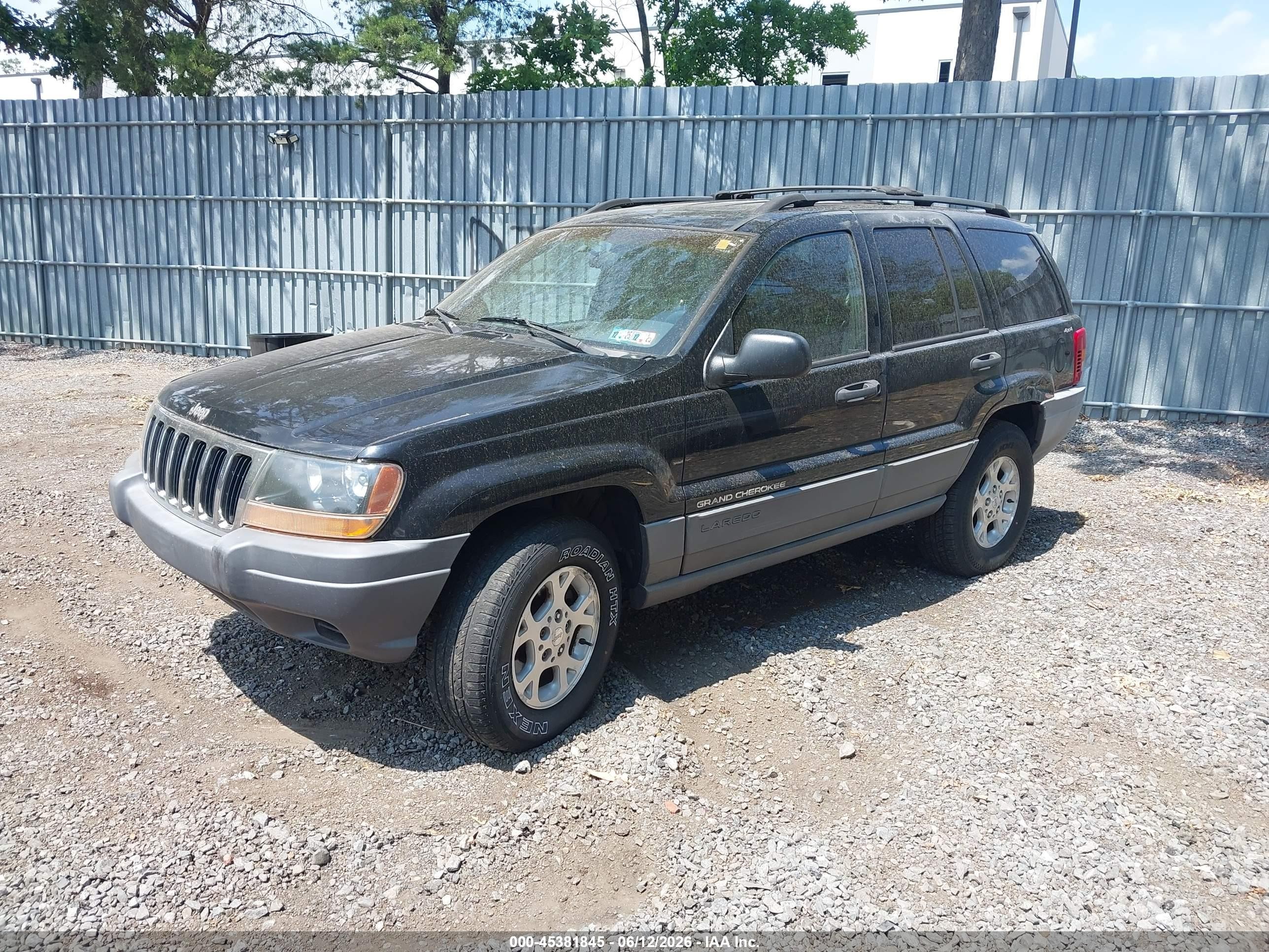 2001 Jeep Grand Cherokee Laredo Черный vin: 1J4GW48S51C594024