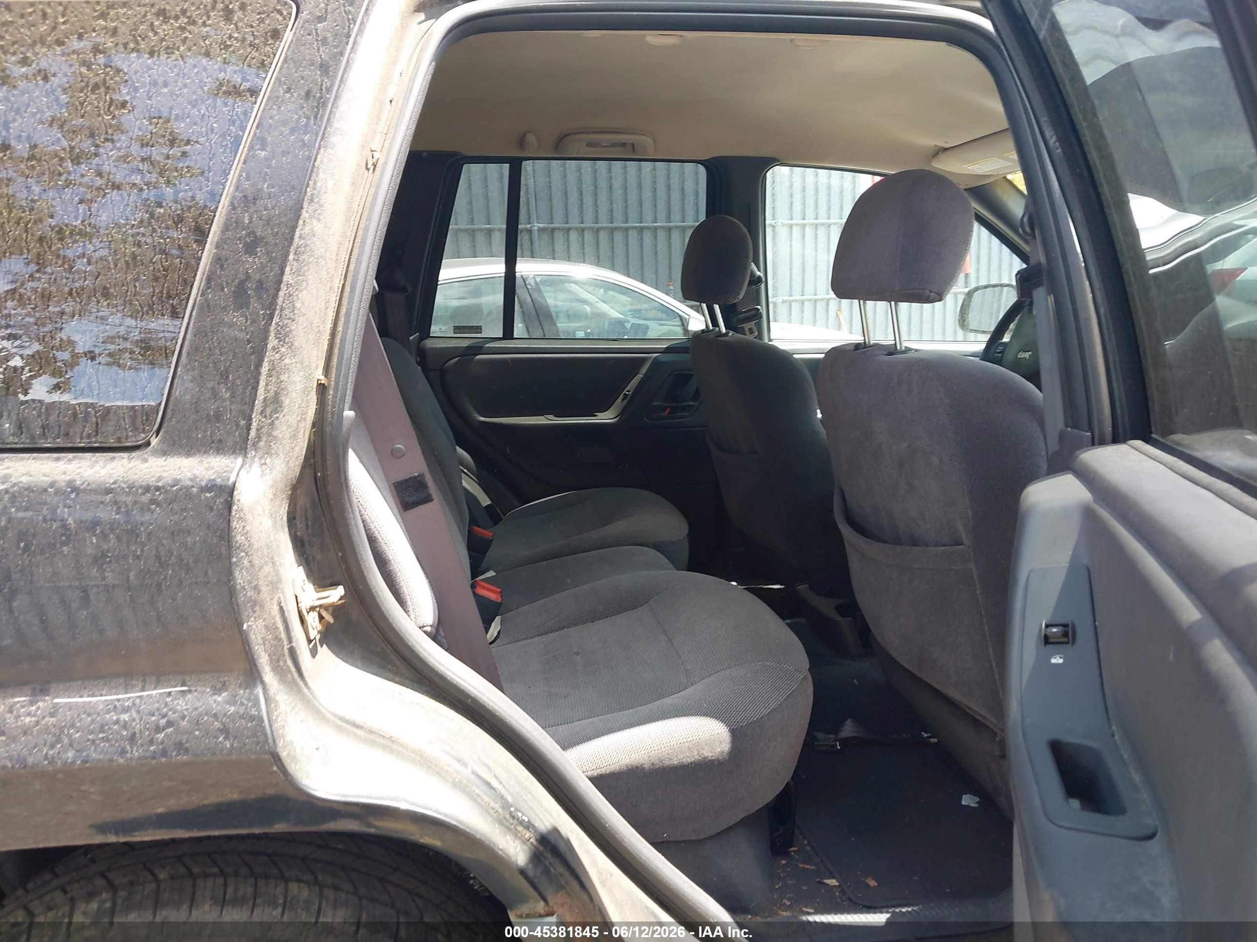2001 Jeep Grand Cherokee Laredo Черный vin: 1J4GW48S51C594024