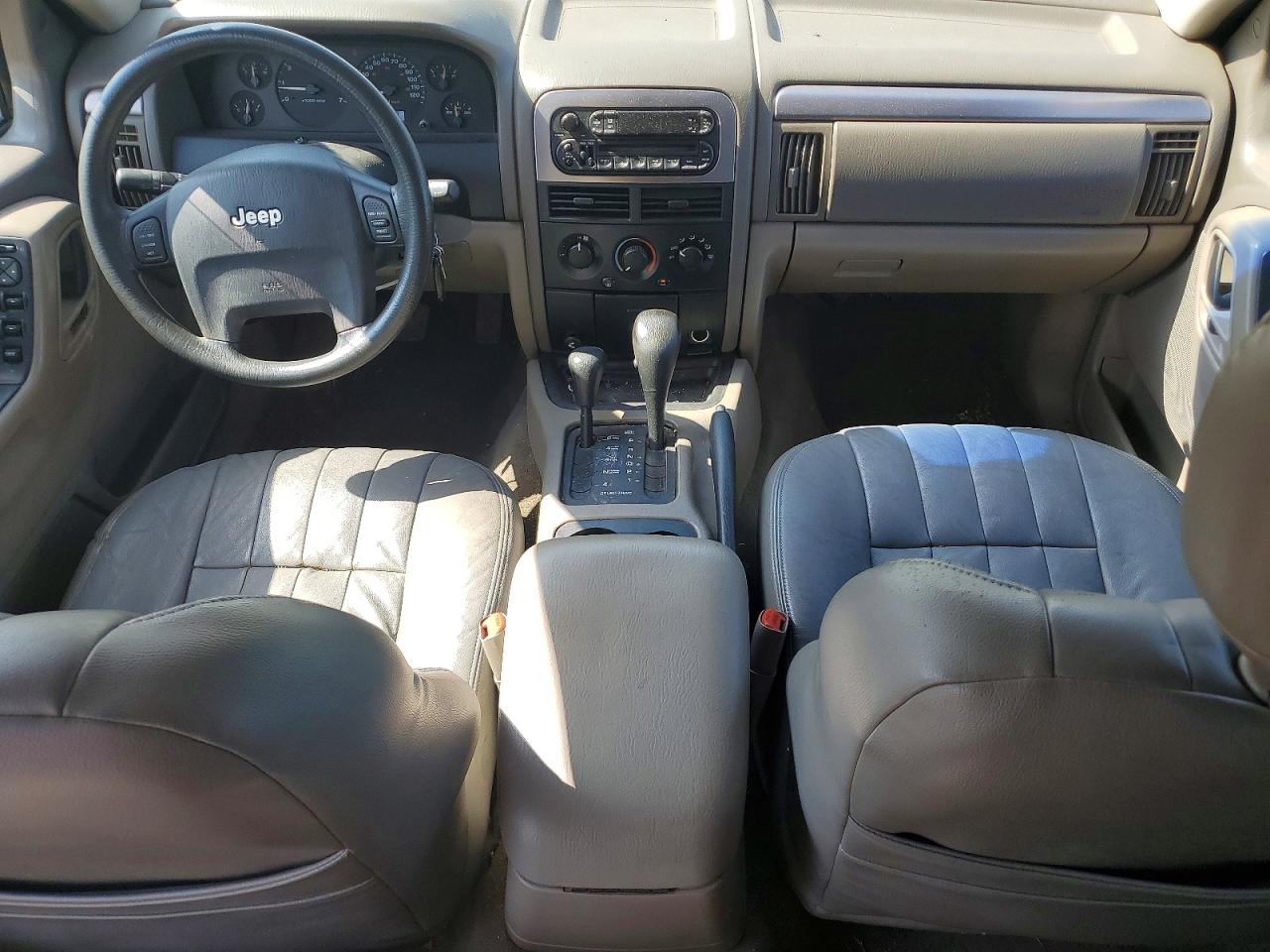 2002 Jeep Grand Cherokee Laredo White vin: 1J4GW48S52C260822