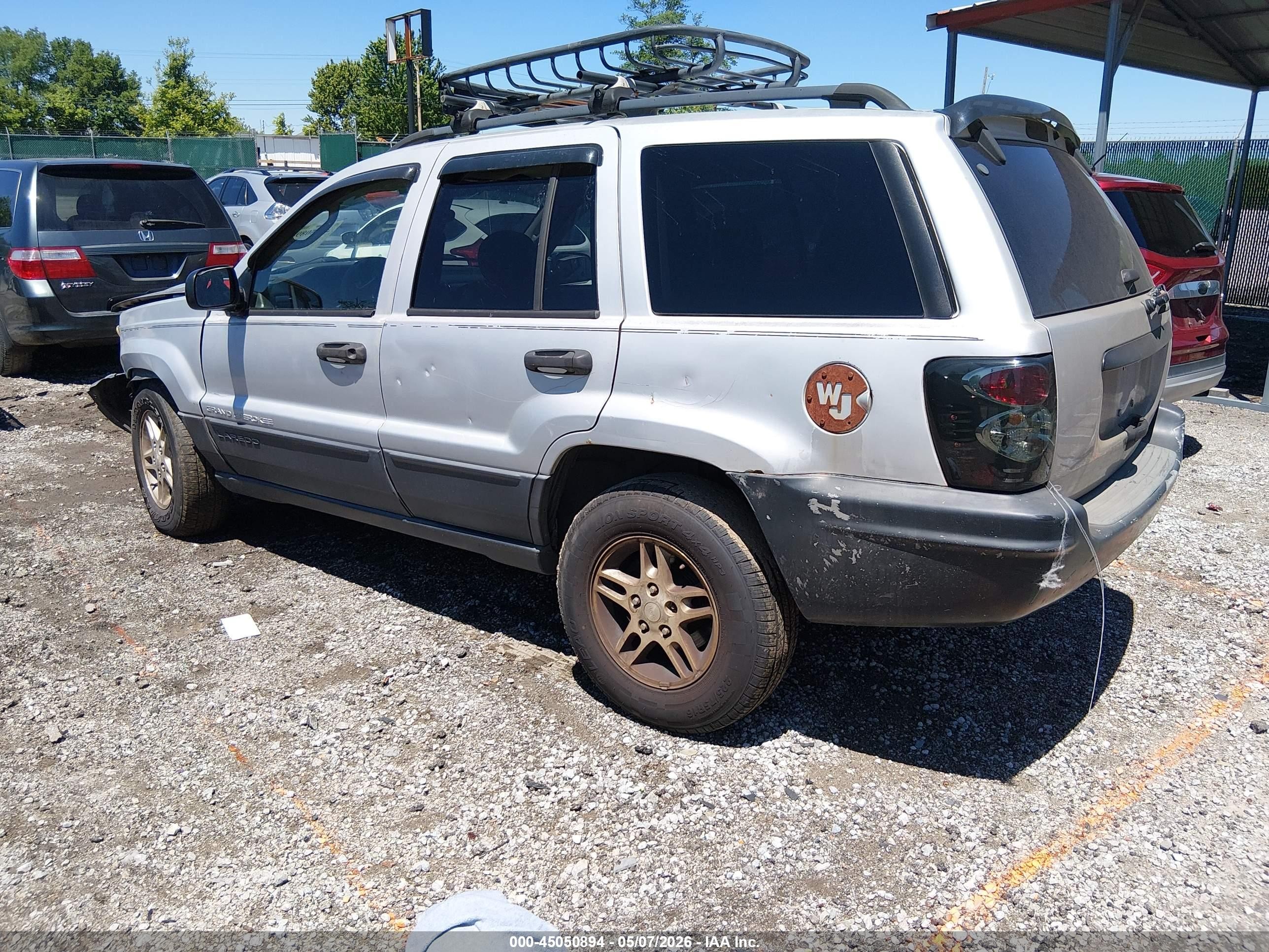 2003 Jeep Grand Cherokee Laredo Серебряный vin: 1J4GW48S53C503336