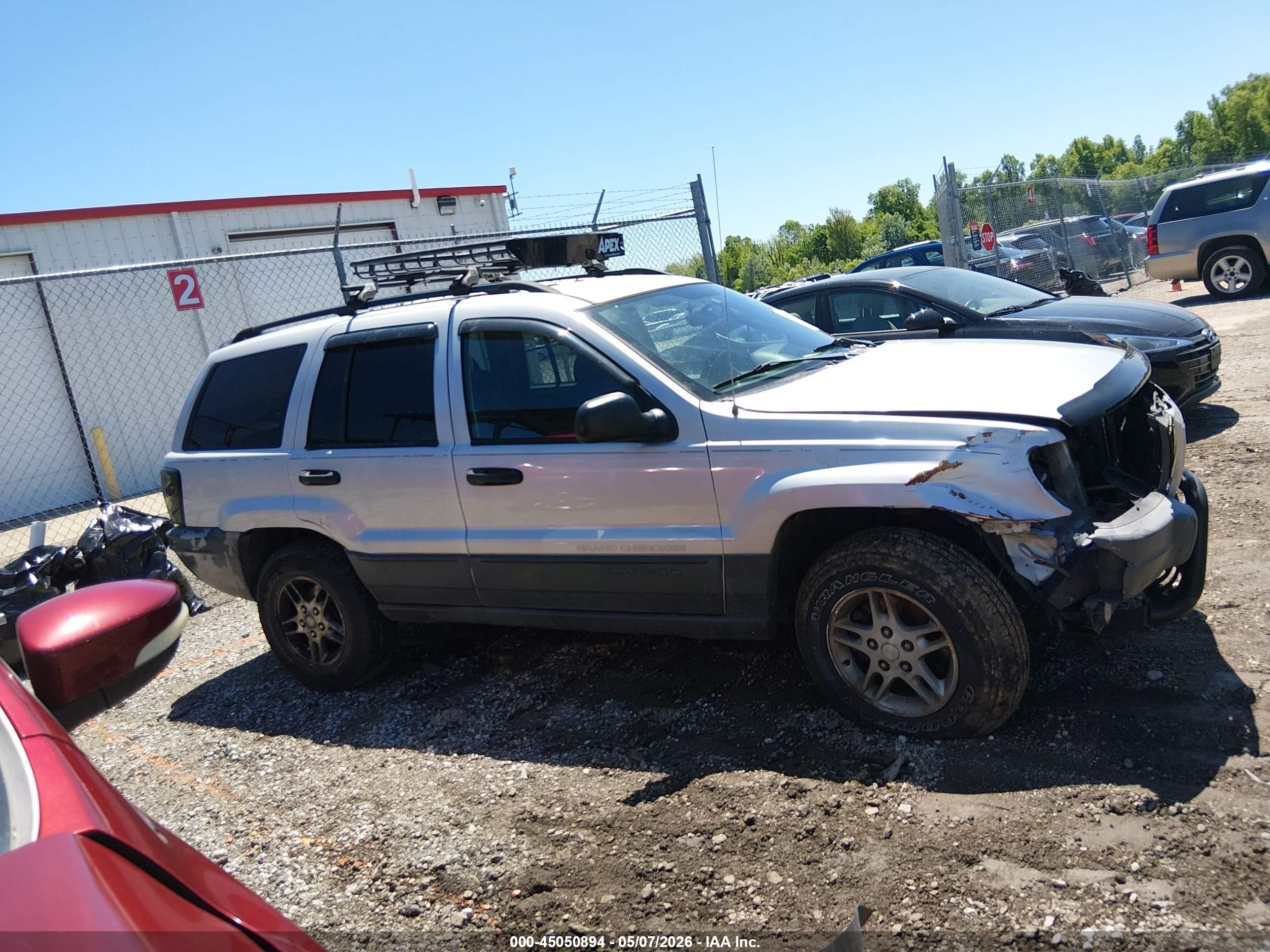 2003 Jeep Grand Cherokee Laredo Серебряный vin: 1J4GW48S53C503336