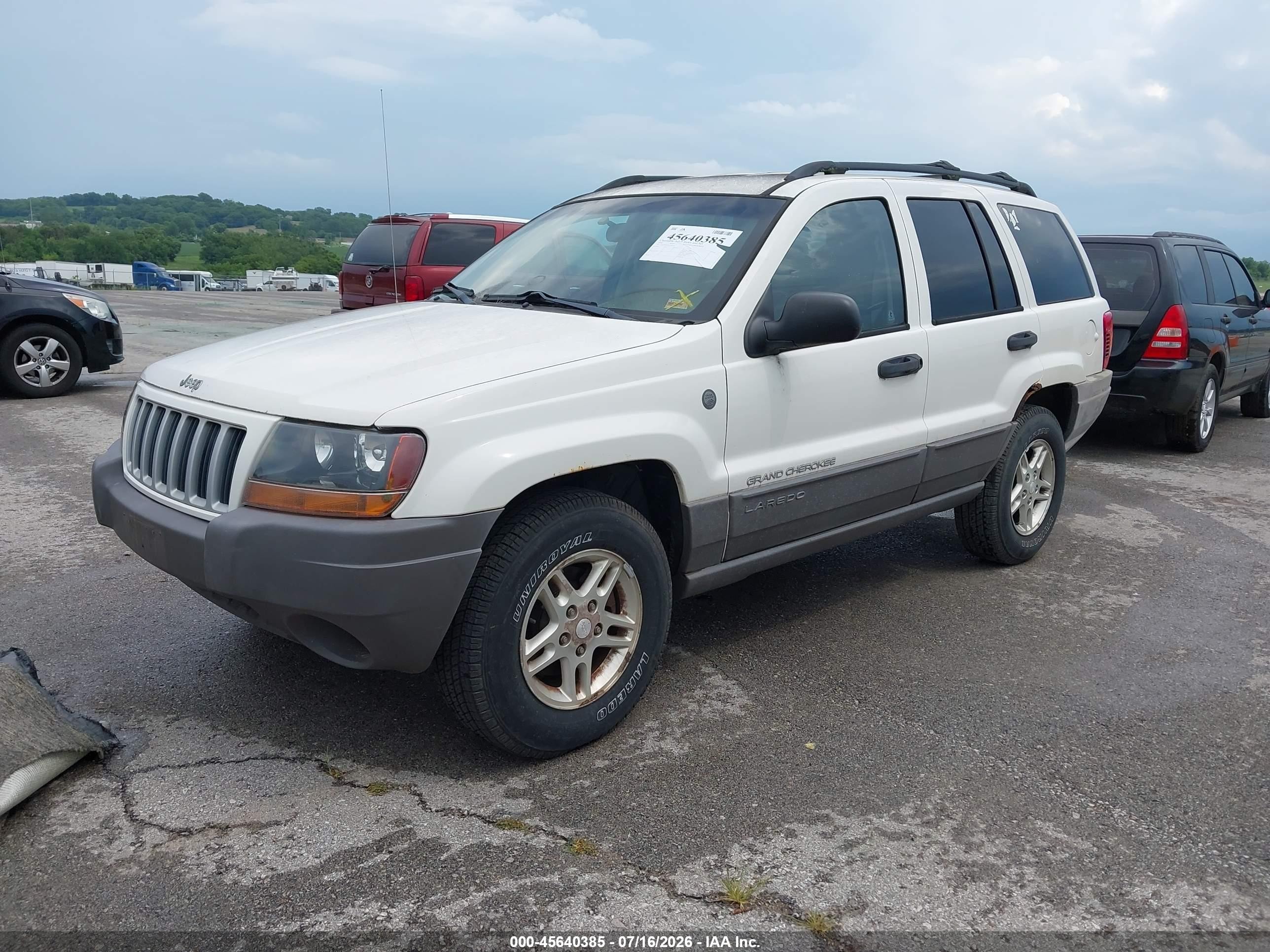 2004 Jeep Grand Cherokee Laredo White vin: 1J4GW48S54C344142