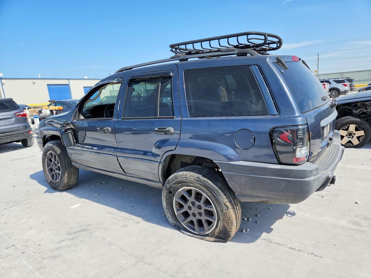 2002 Jeep Grand Cherokee Laredo Gray vin: 1J4GW48S62C223679
