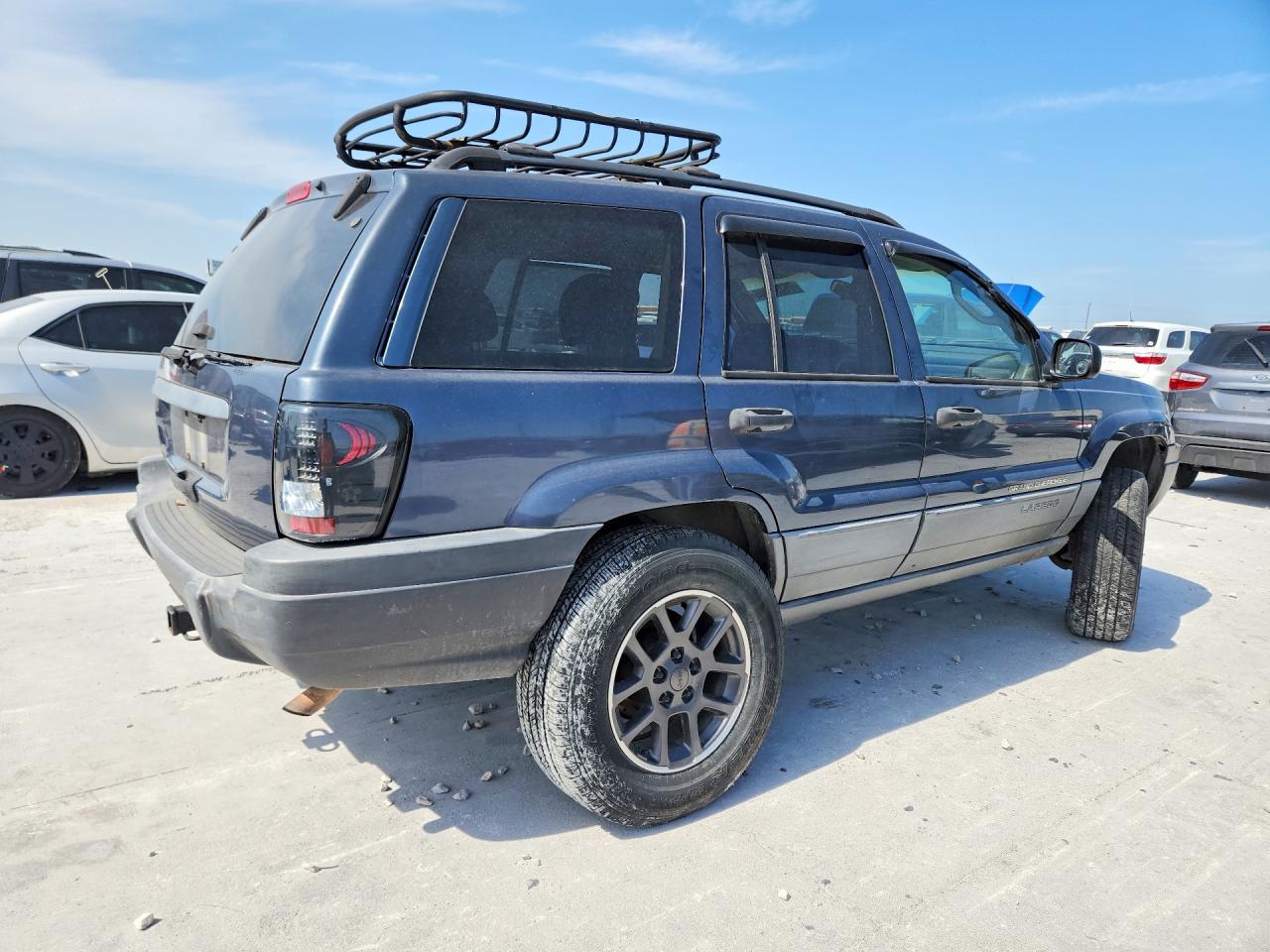 2002 Jeep Grand Cherokee Laredo Gray vin: 1J4GW48S62C223679