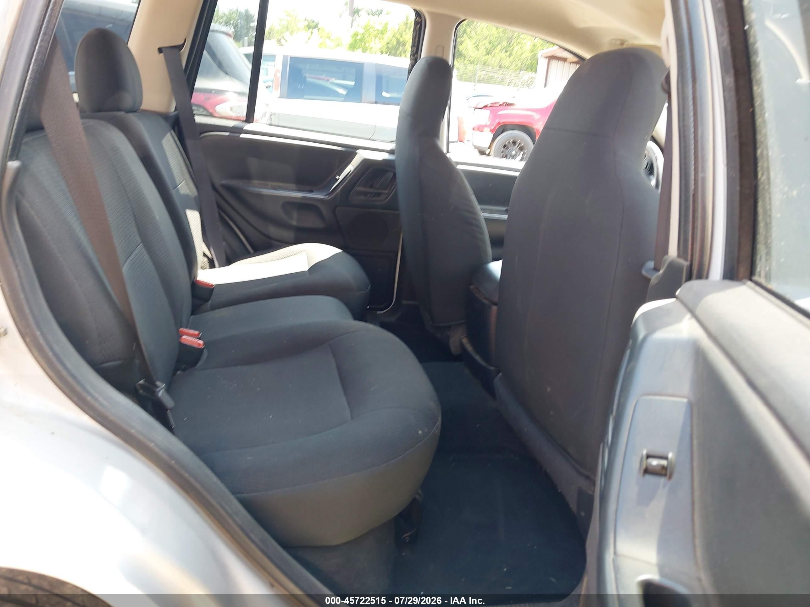 2003 Jeep Grand Cherokee Laredo Silver vin: 1J4GW48S63C517441