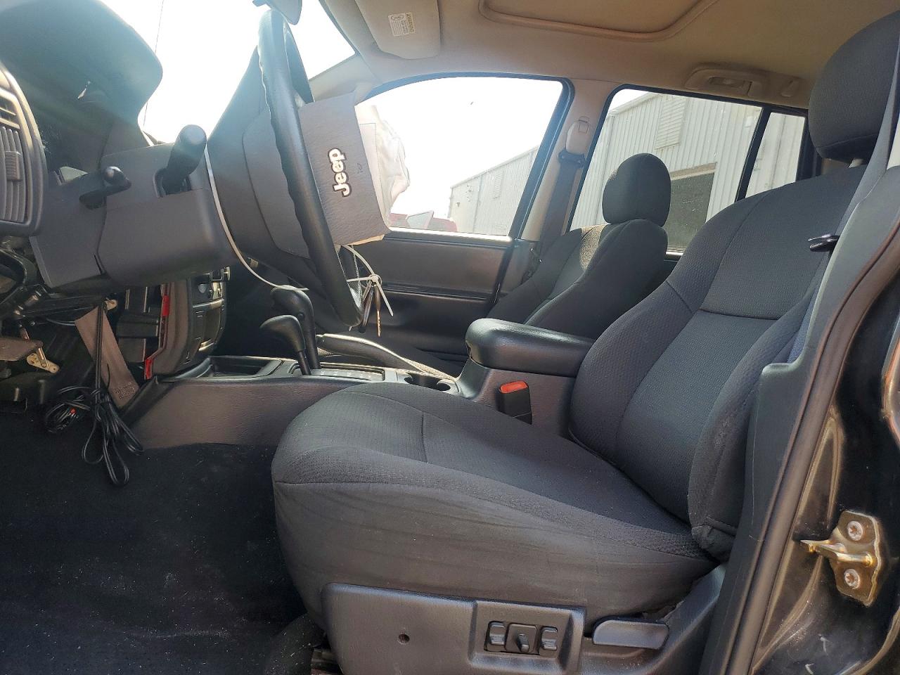 2004 Jeep Grand Cherokee Laredo Black vin: 1J4GW48S64C127375