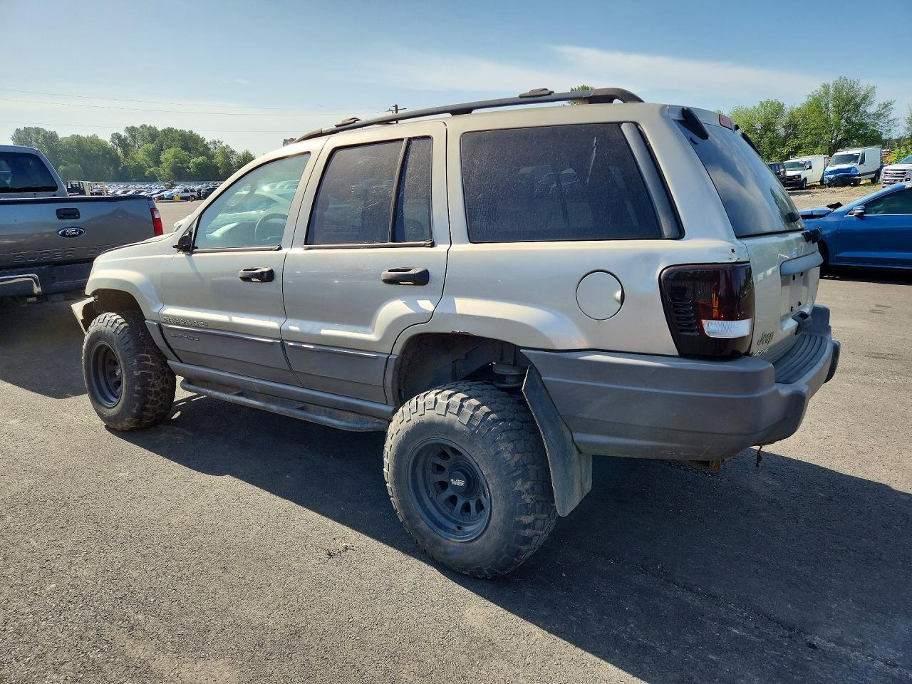 2004 Jeep Grand Cherokee Laredo Beige vin: 1J4GW48S64C133922