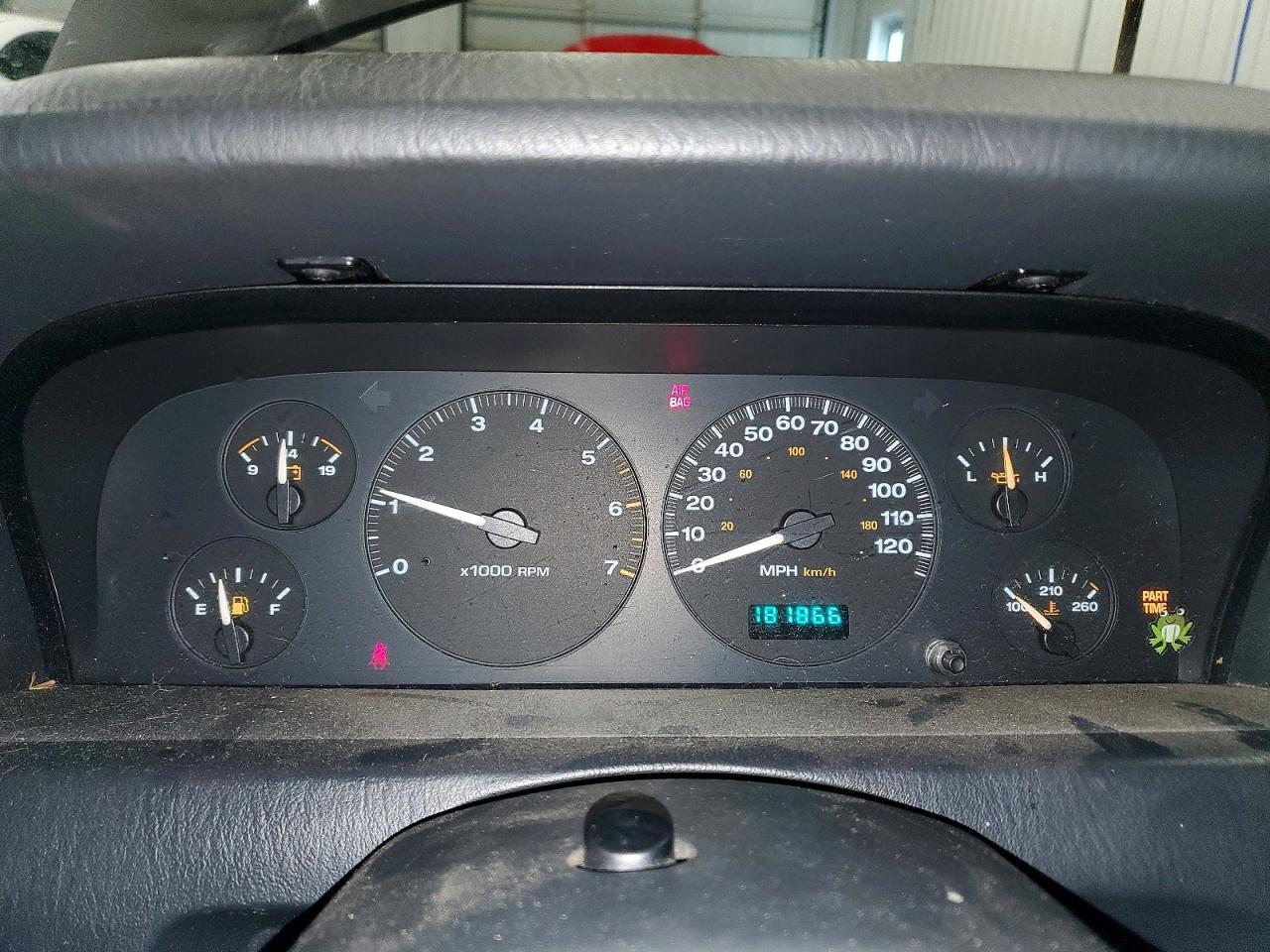 2004 Jeep Grand Cherokee Laredo Gray vin: 1J4GW48S64C263246
