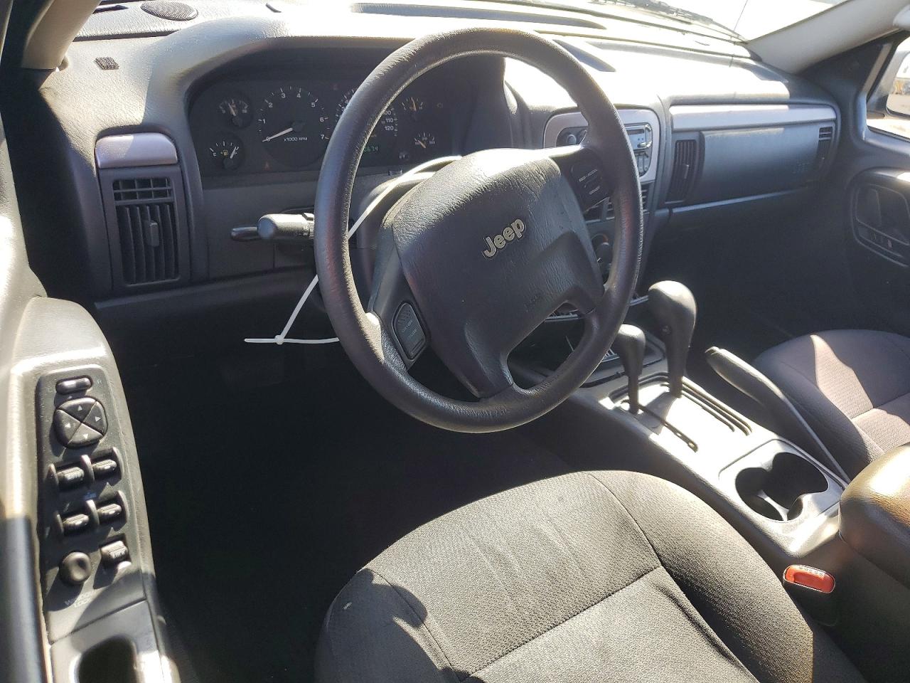 2002 Jeep Cherokee Black vin: 1J4GW48S72C210228