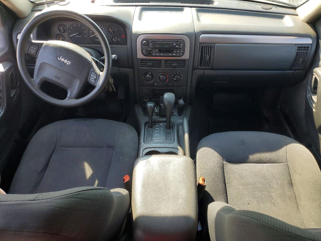 2003 Jeep Grand Cherokee Laredo Silver vin: 1J4GW48S73C593640