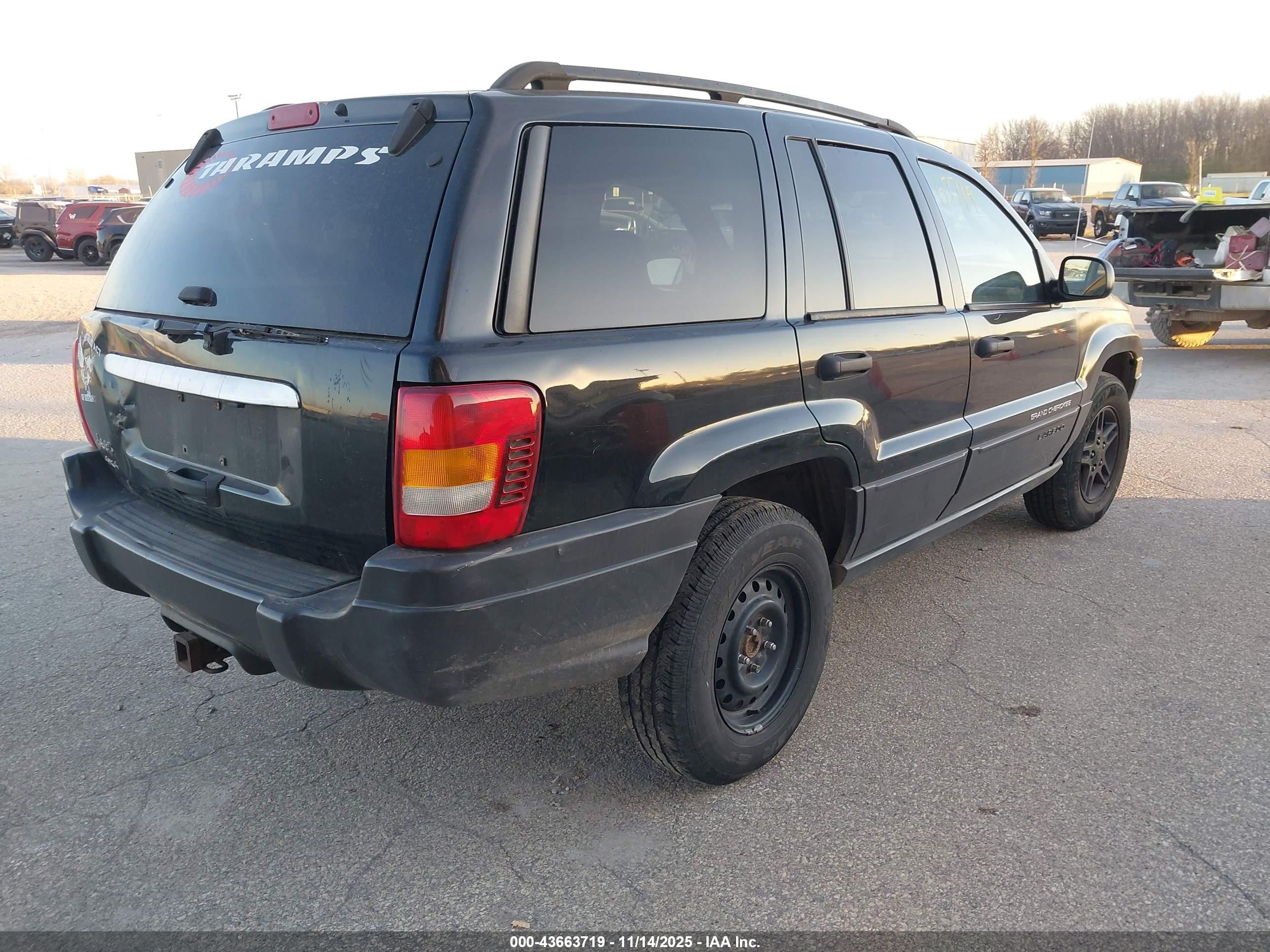 2003 Jeep Grand Cherokee Laredo Black vin: 1J4GW48S73C619797