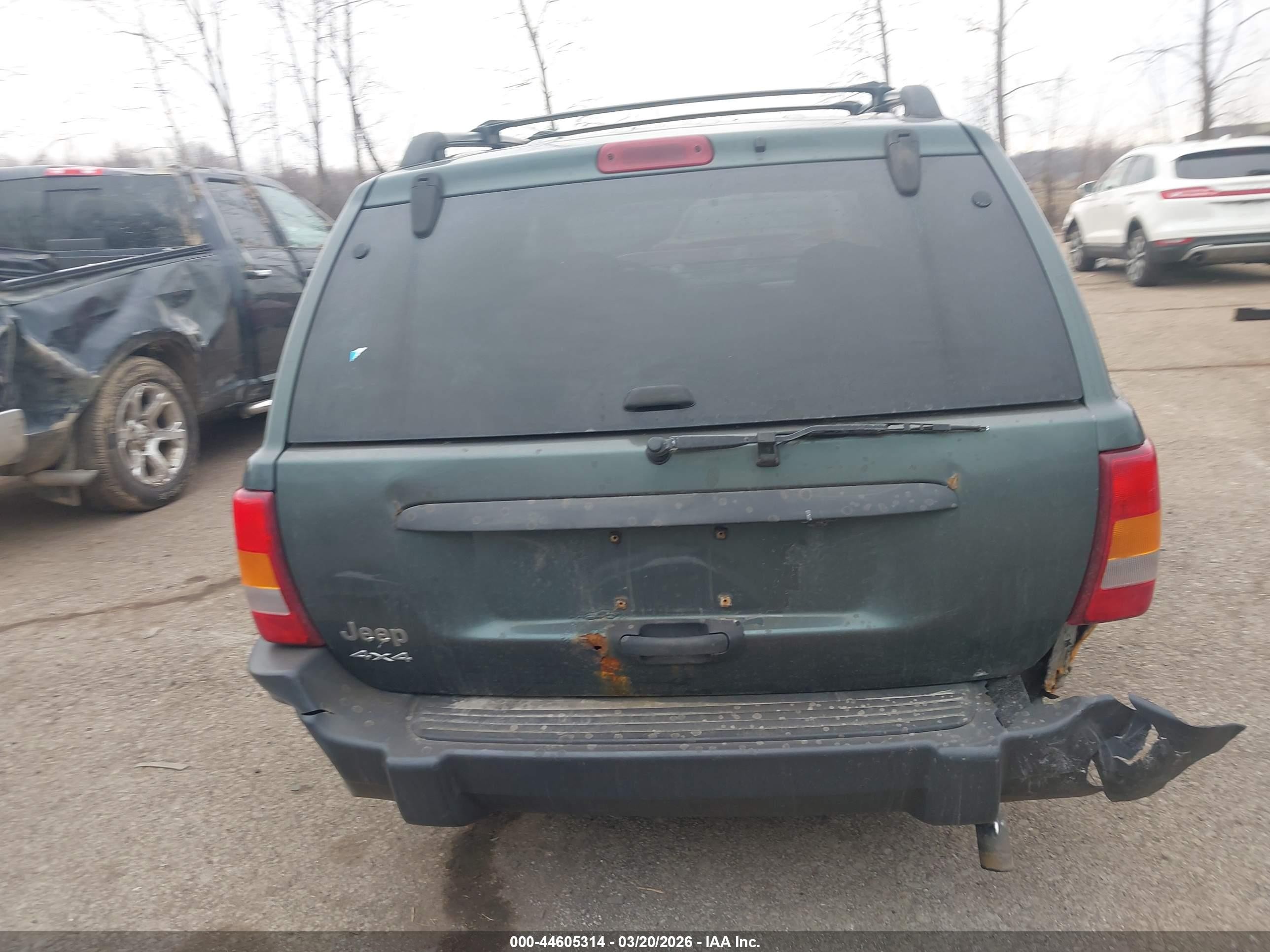 2004 Jeep Grand Cherokee Laredo Gray vin: 1J4GW48S74C154620