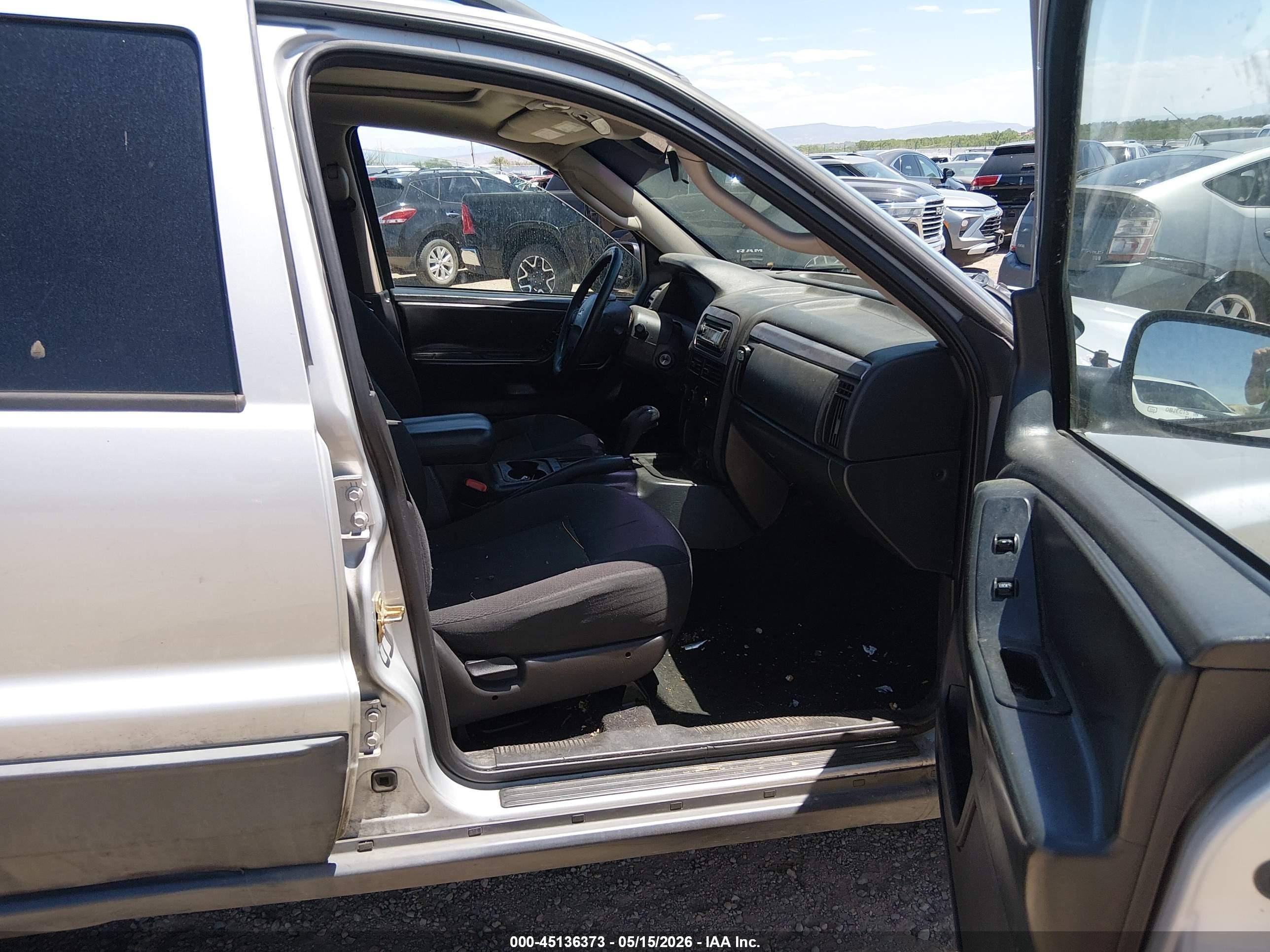 2004 Jeep Grand Cherokee Laredo Silver vin: 1J4GW48S74C428754