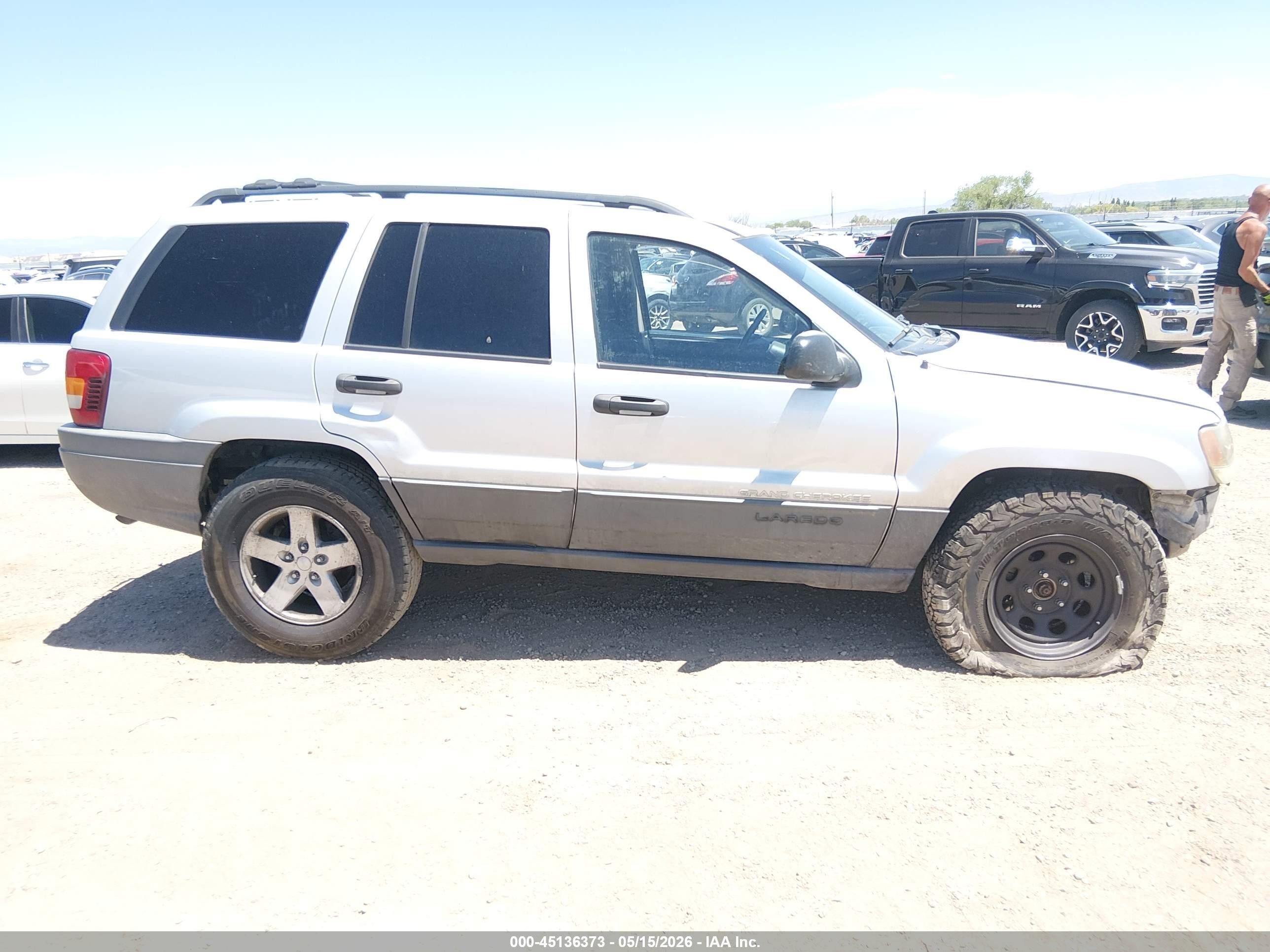 2004 Jeep Grand Cherokee Laredo Silver vin: 1J4GW48S74C428754