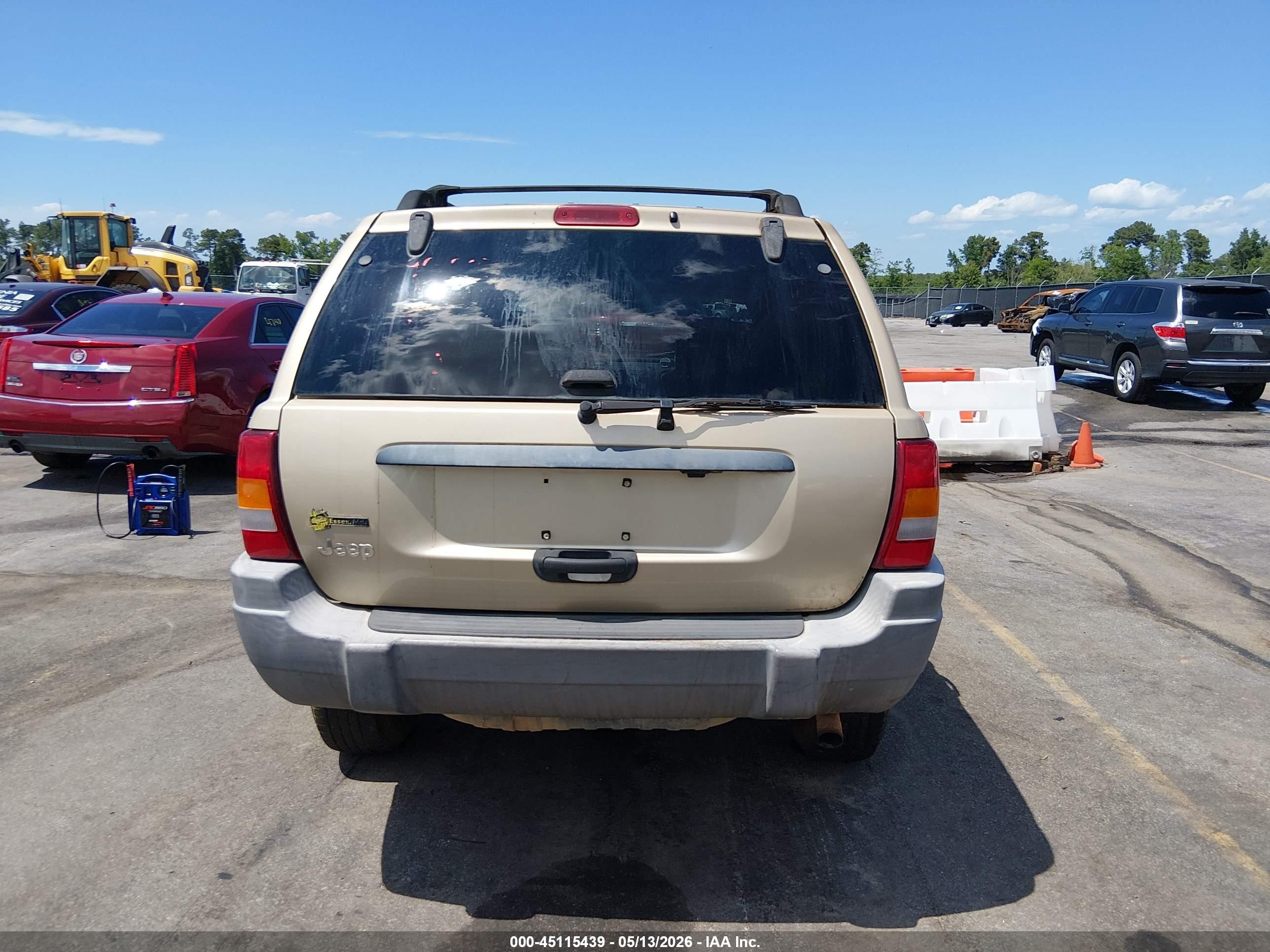 2000 Jeep Grand Cherokee Laredo Gold vin: 1J4GW48S7YC248924