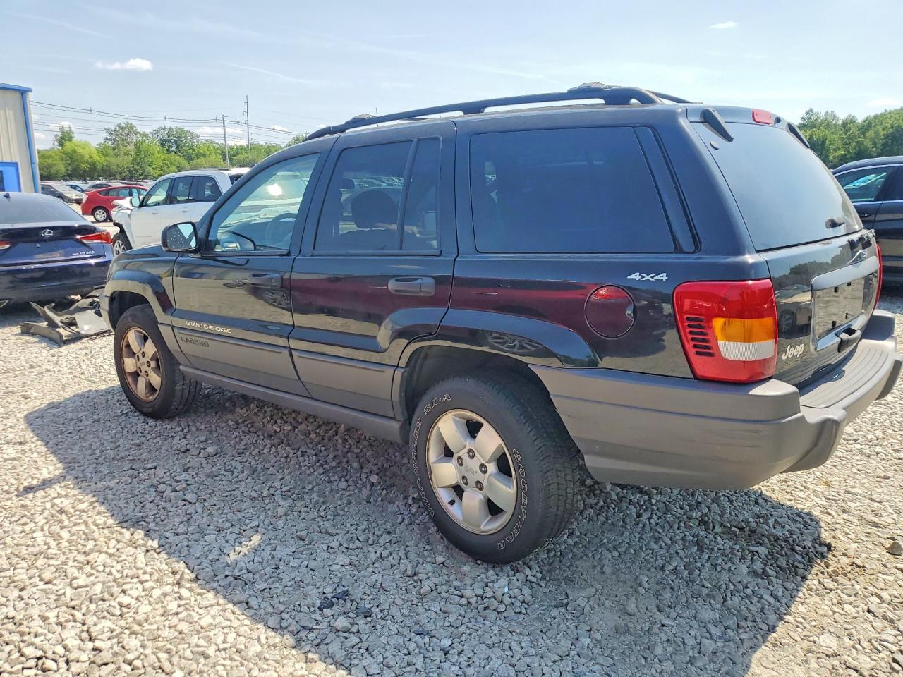 2001 Jeep Grand Cherokee Laredo Черный vin: 1J4GW48S81C571787