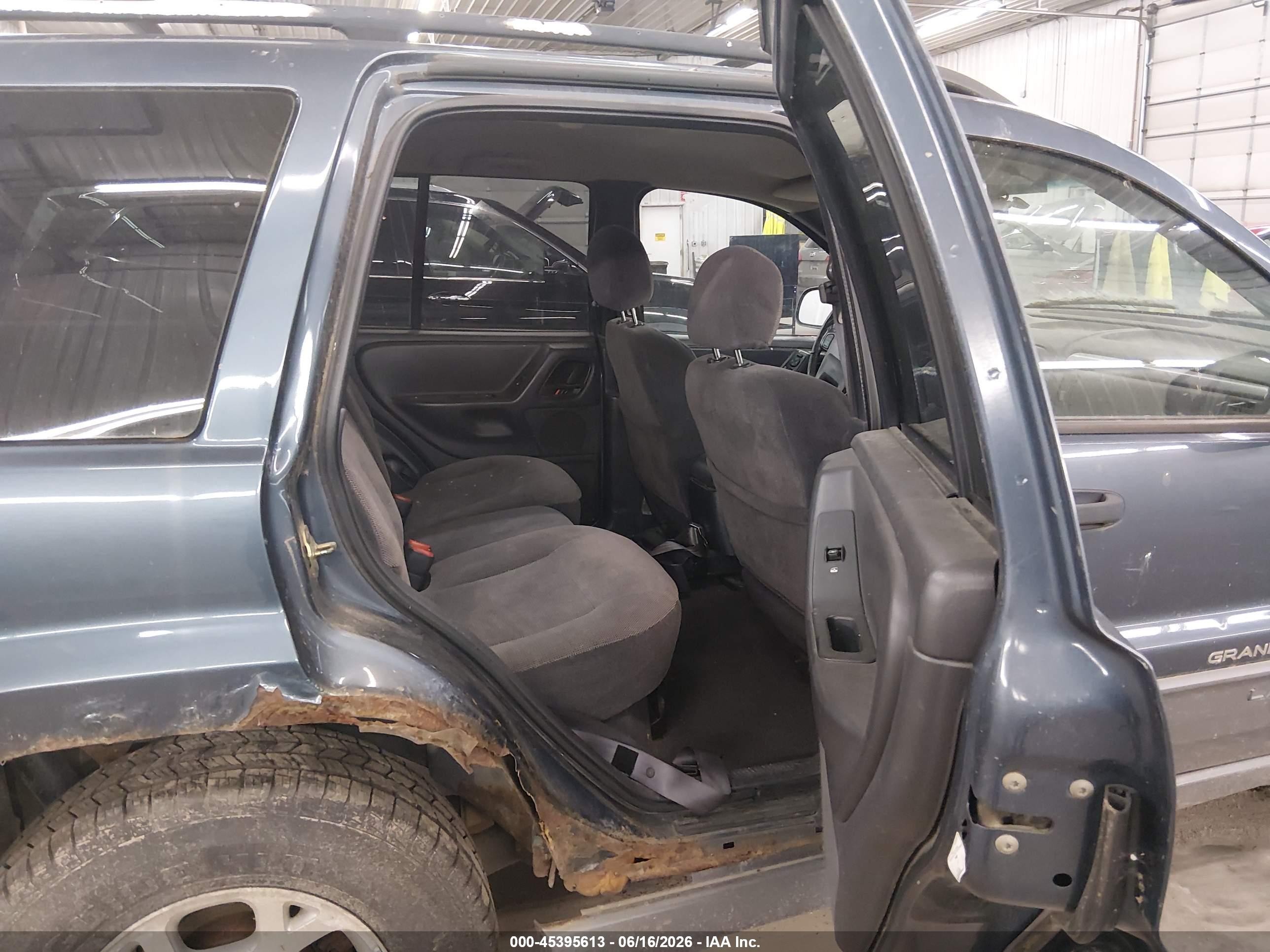 2001 Jeep Grand Cherokee Laredo Синий vin: 1J4GW48S81C697065
