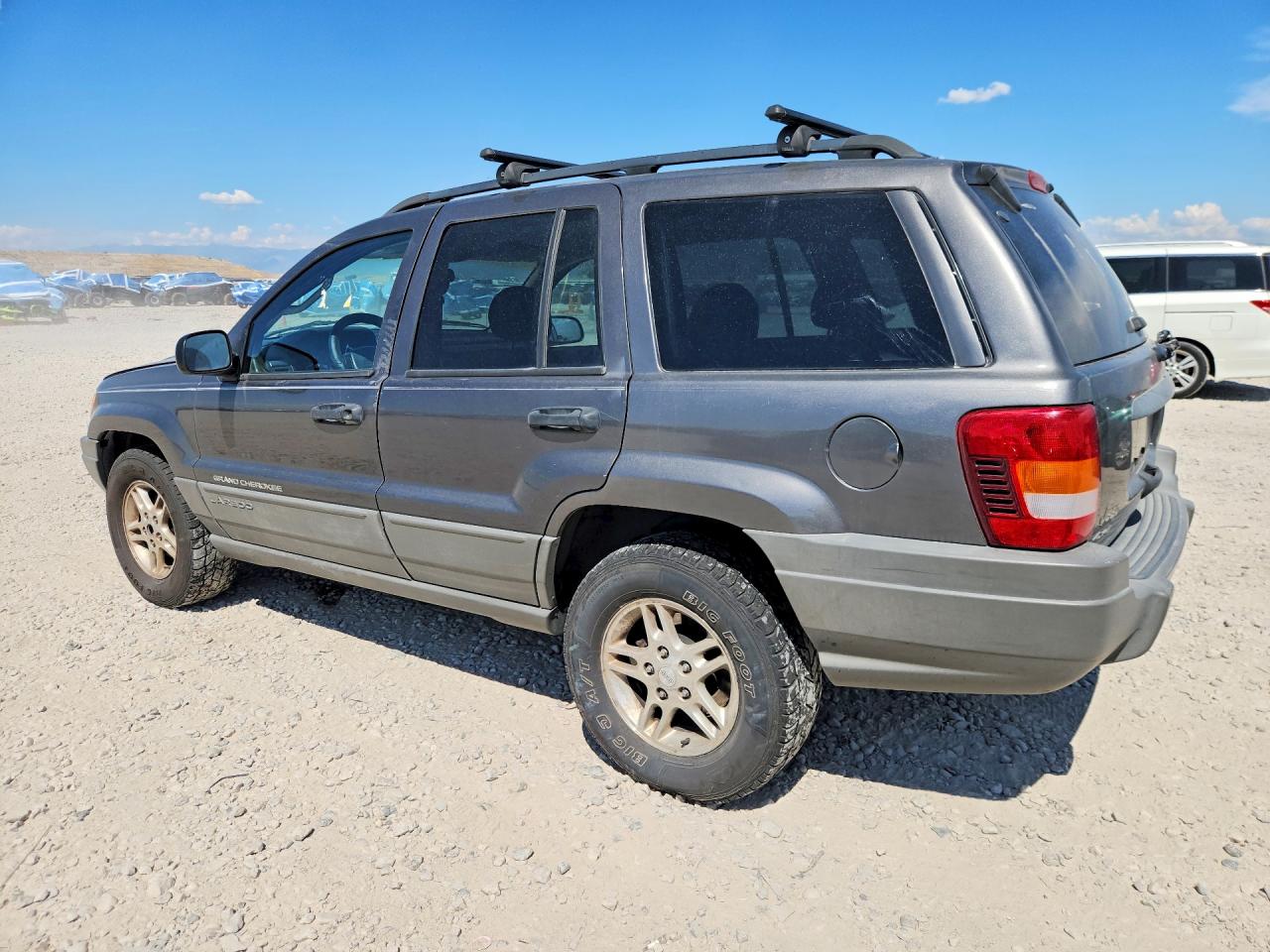 2002 Jeep Grand Cherokee Laredo Brown vin: 1J4GW48S82C169852