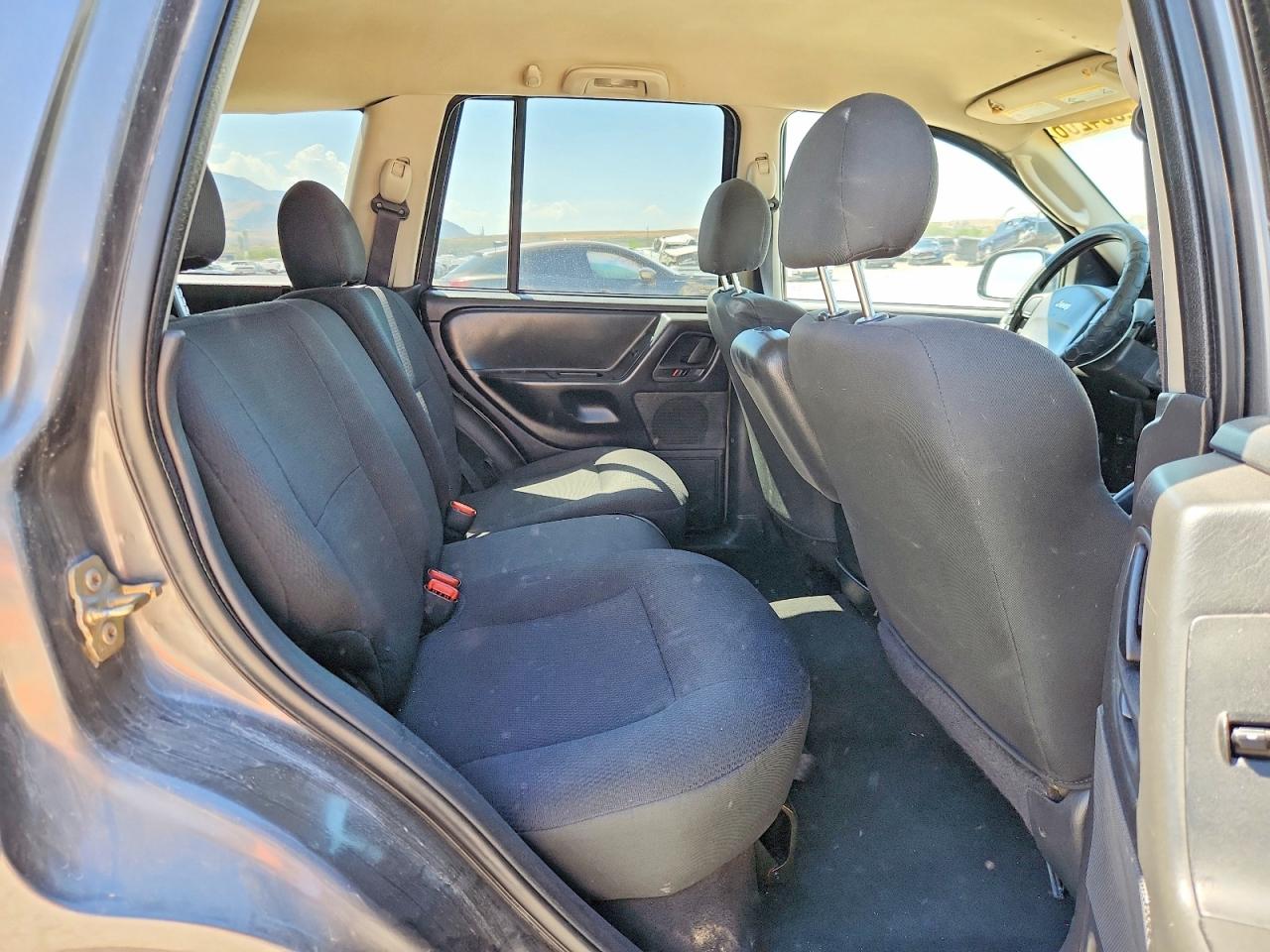 2002 Jeep Grand Cherokee Laredo Brown vin: 1J4GW48S82C169852