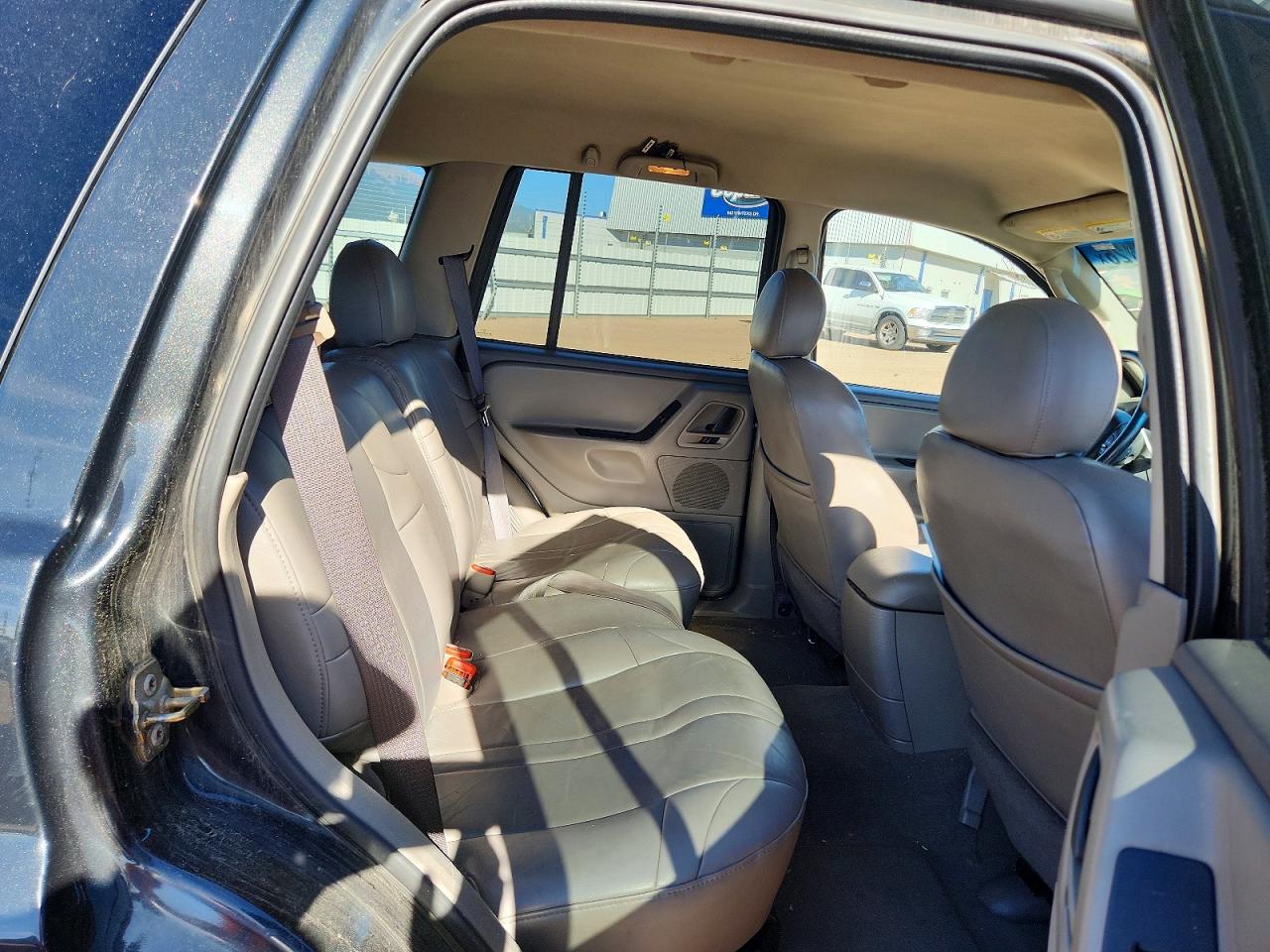 2003 Jeep Grand Cherokee Laredo Black vin: 1J4GW48S83C595378