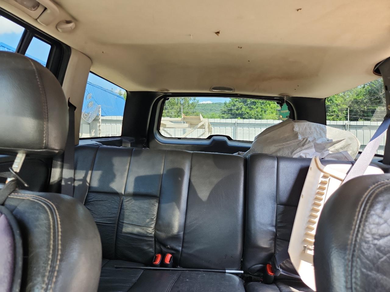 2004 Jeep Grand Cherokee Laredo Black vin: 1J4GW48S84C312866 Damage: Headlining, Torn, > 12 Inches