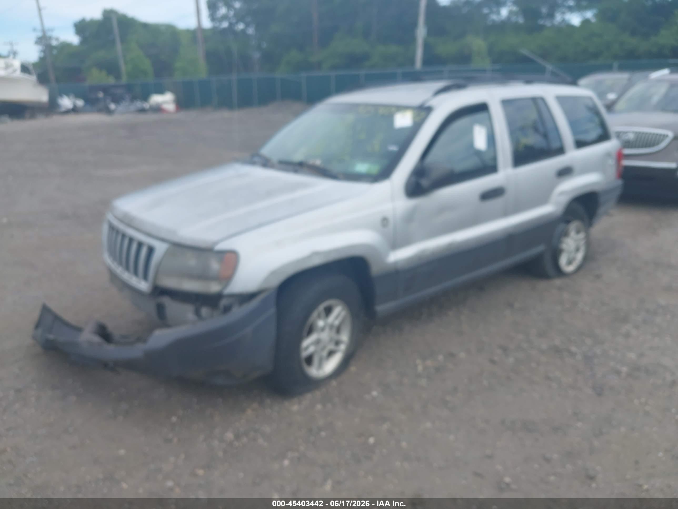 2004 Jeep Grand Cherokee Laredo Silver vin: 1J4GW48S84C337945
