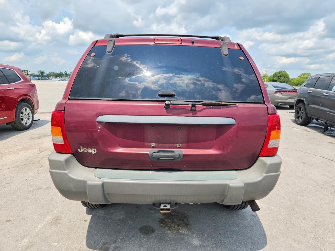 2000 Jeep Grand Cherokee Laredo Темно-бордовый vin: 1J4GW48S8YC296349