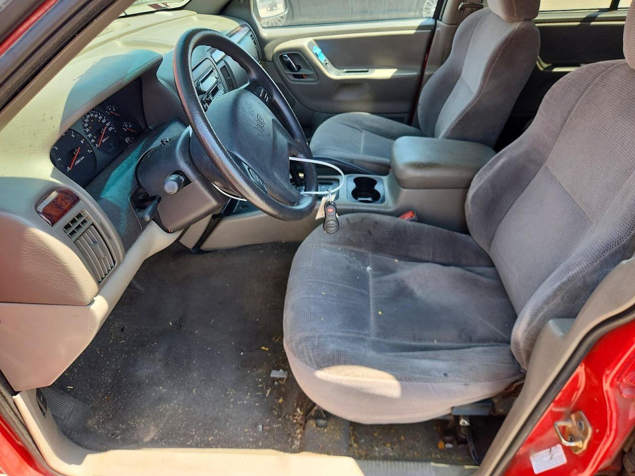 2000 Jeep Grand Cherokee Laredo Red vin: 1J4GW48S8YC304188