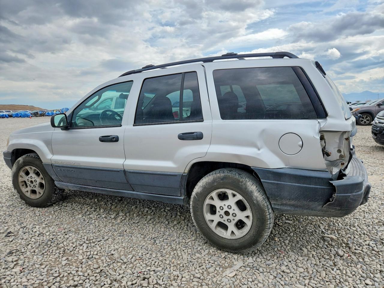 2003 Jeep Grand Cherokee Laredo Серебряный vin: 1J4GW48S93C596149